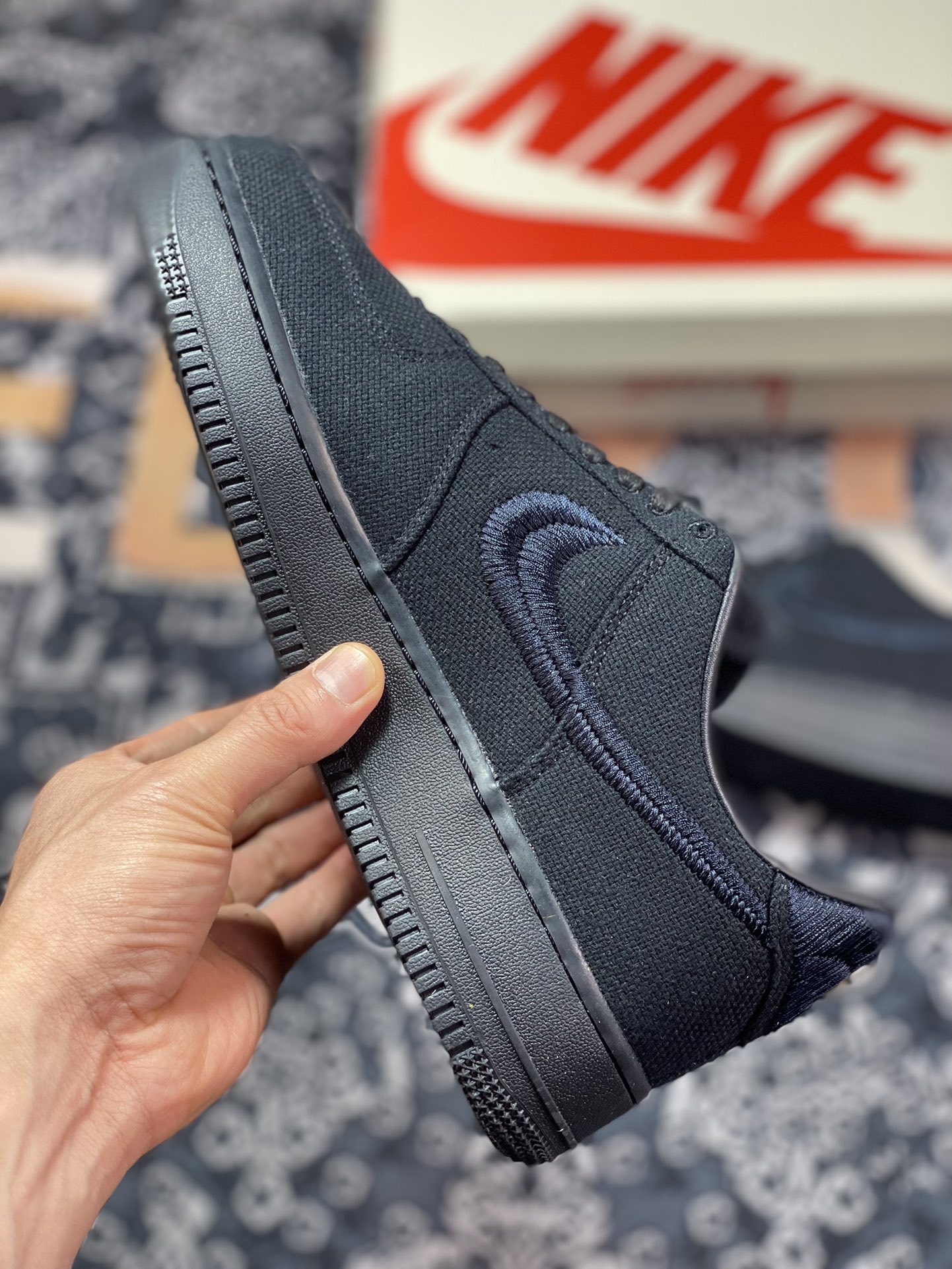 260 Stussy斯图西 x Nike Air Force 1 '07 Low”Black Cool”空军低帮板鞋“黑麻布电绣钩子”CZ9084-001