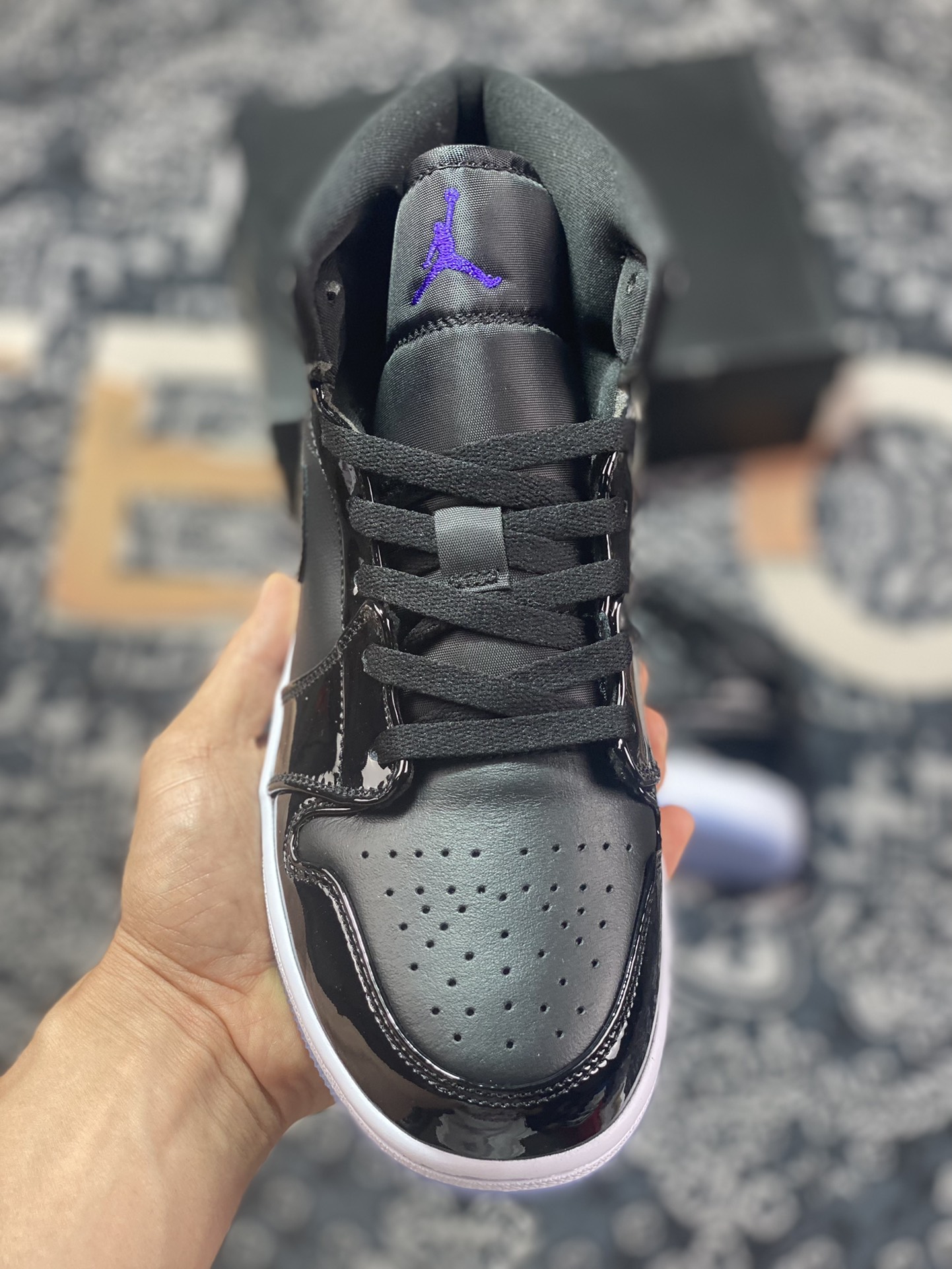 220 Air Jordan 1 Mid 漆皮拼接黑中帮系列  DV1308-004