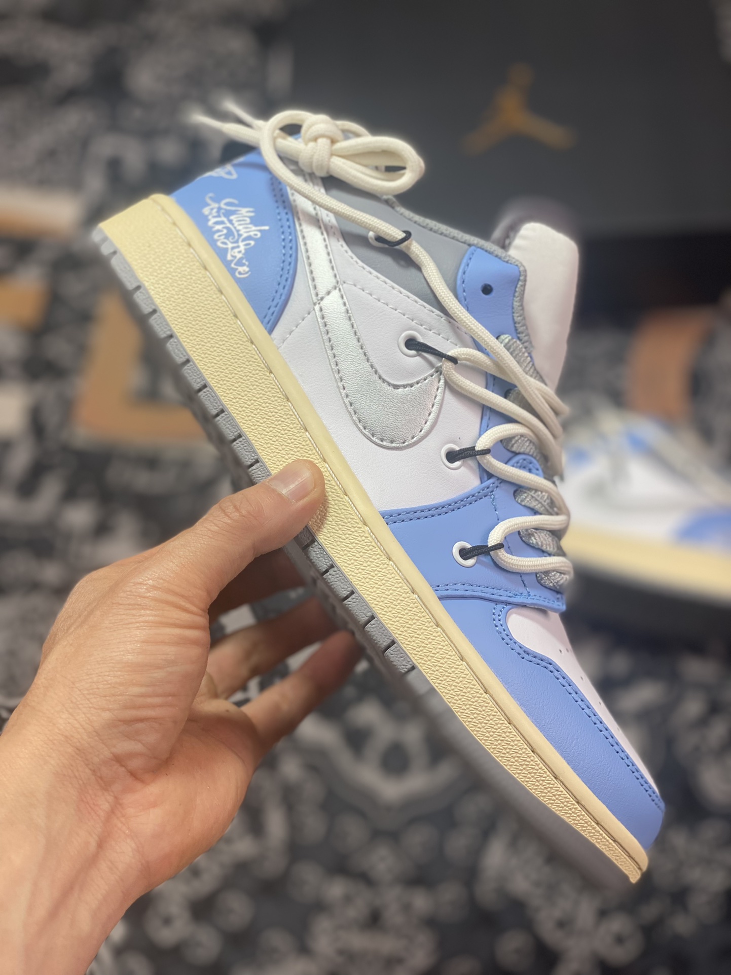 220 Air Jordan 1 Low 绑带白蓝银  553558-053
