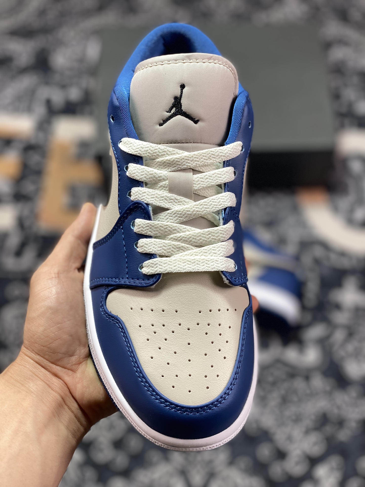 200 原厂级别 Air Jordan 1 Low 蓝灰黑 官方同步新色 DC0774-402