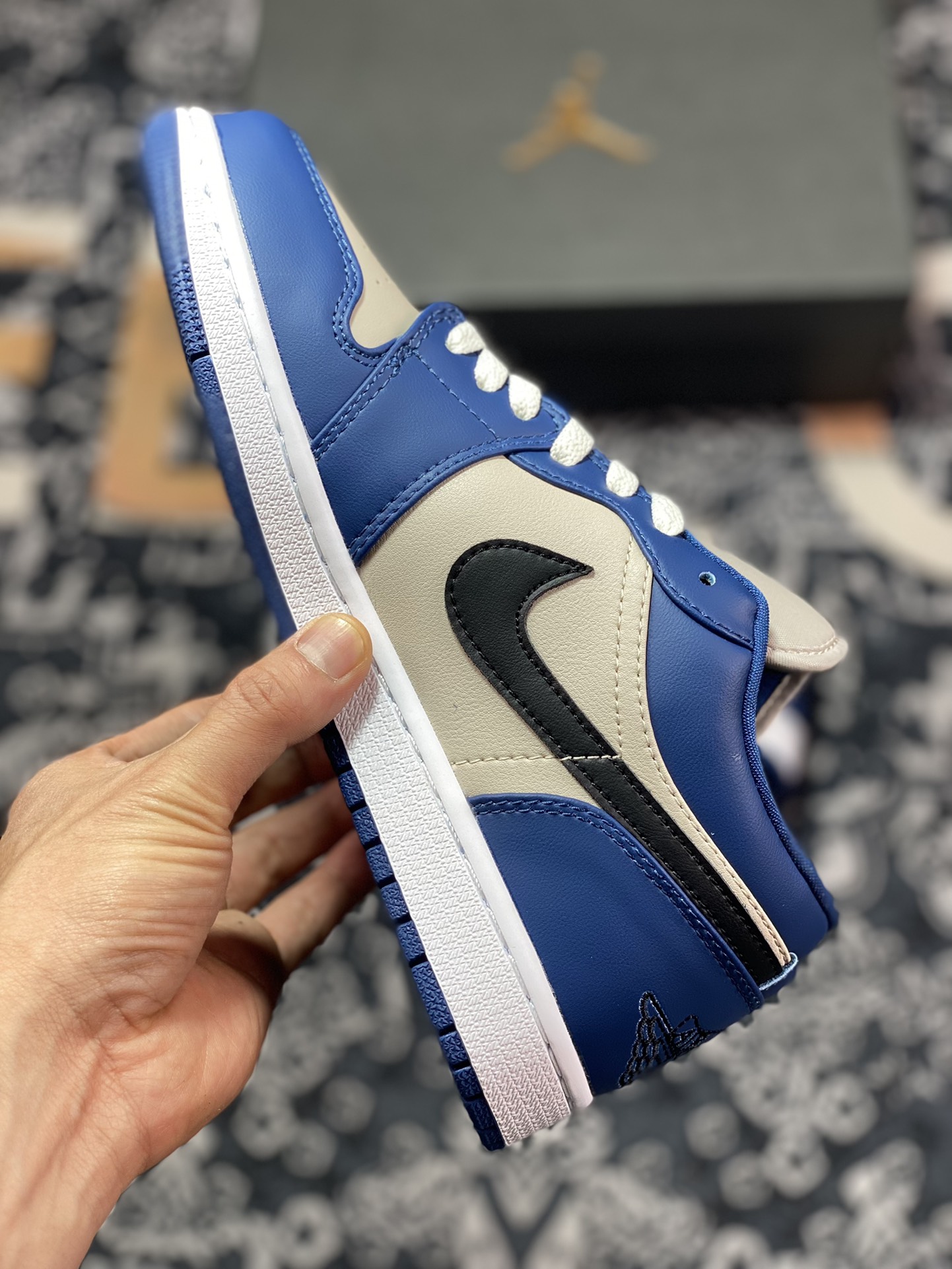 200 原厂级别 Air Jordan 1 Low 蓝灰黑 官方同步新色 DC0774-402