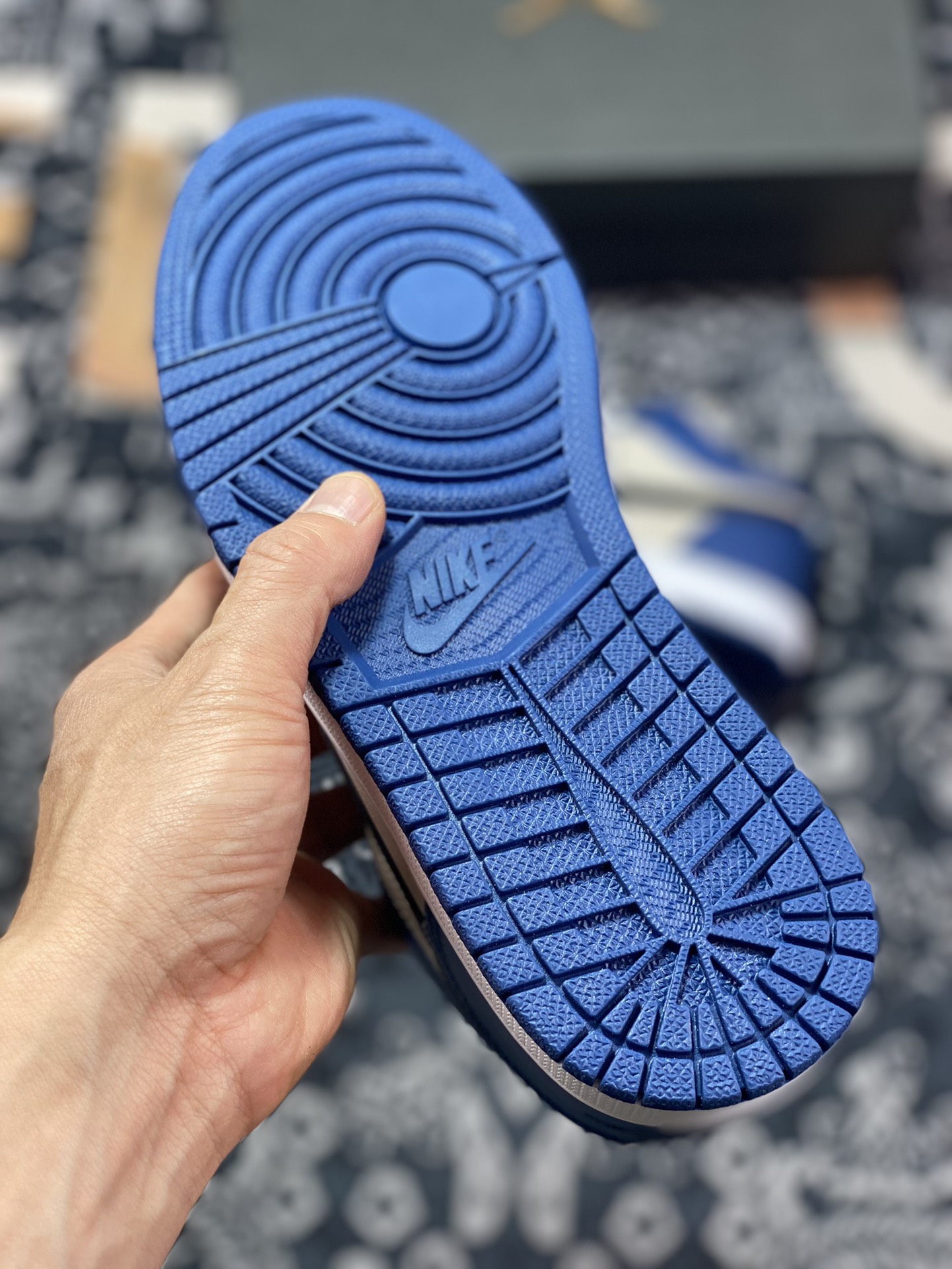 200 原厂级别 Air Jordan 1 Low 蓝灰黑 官方同步新色 DC0774-402