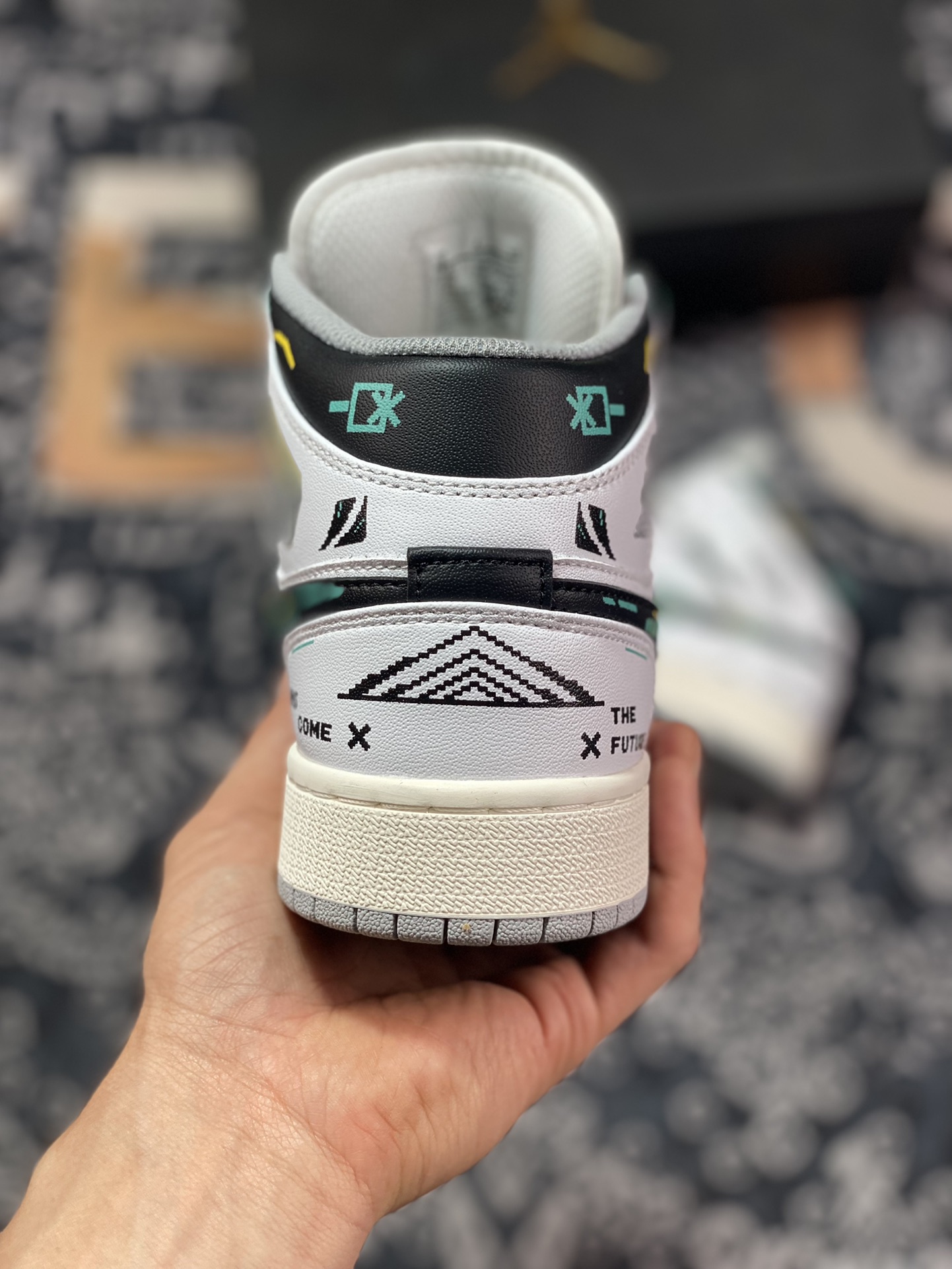260  Air Jordan 1 Mid 定制机能电玩中帮系列  554724-135