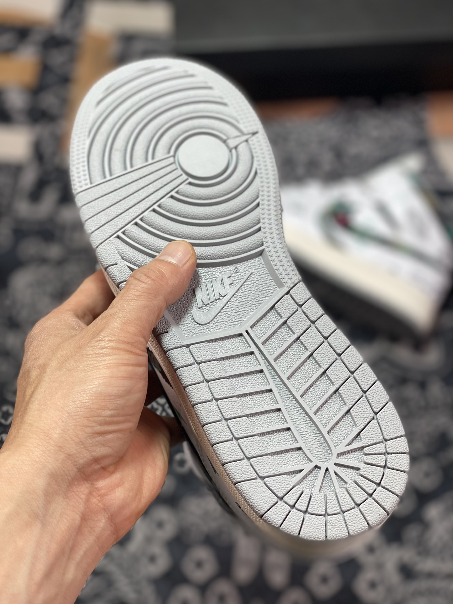 260  Air Jordan 1 Mid 定制机能电玩中帮系列  554724-135
