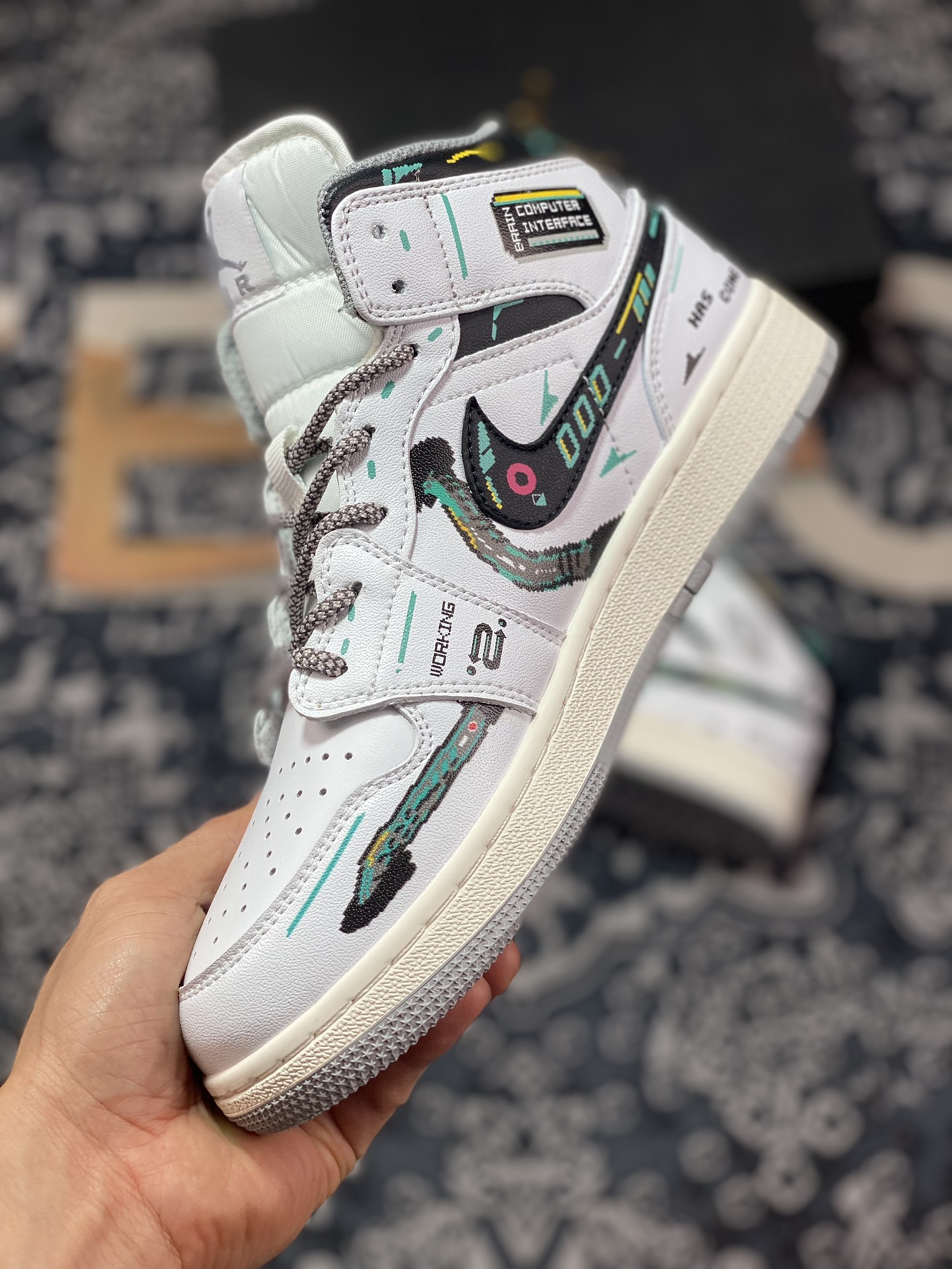 260  Air Jordan 1 Mid 定制机能电玩中帮系列  554724-135