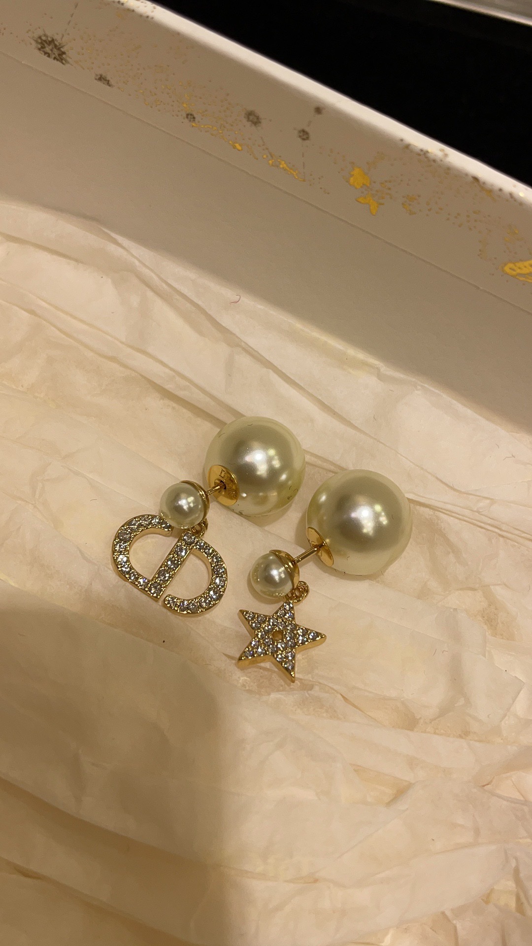 Dior Pearl Star Stud Earrings - Comprehensive