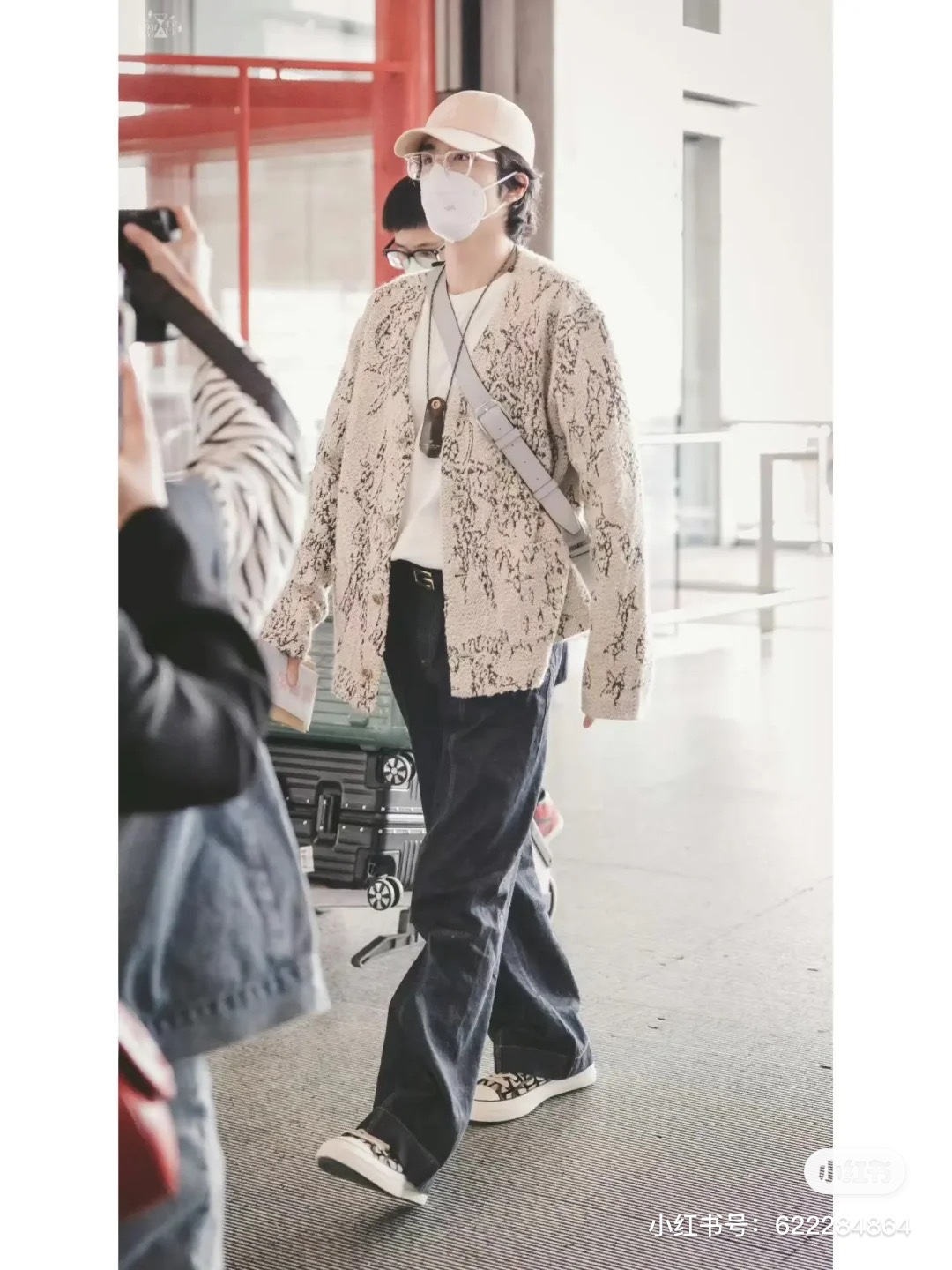 NO:164510,The same style as the stars!  Men and women serve, casual shoes/sports shoes, sneakers19860909明星同款！男女伺候,休闲鞋/运动鞋,sneakers,Women's Shoes