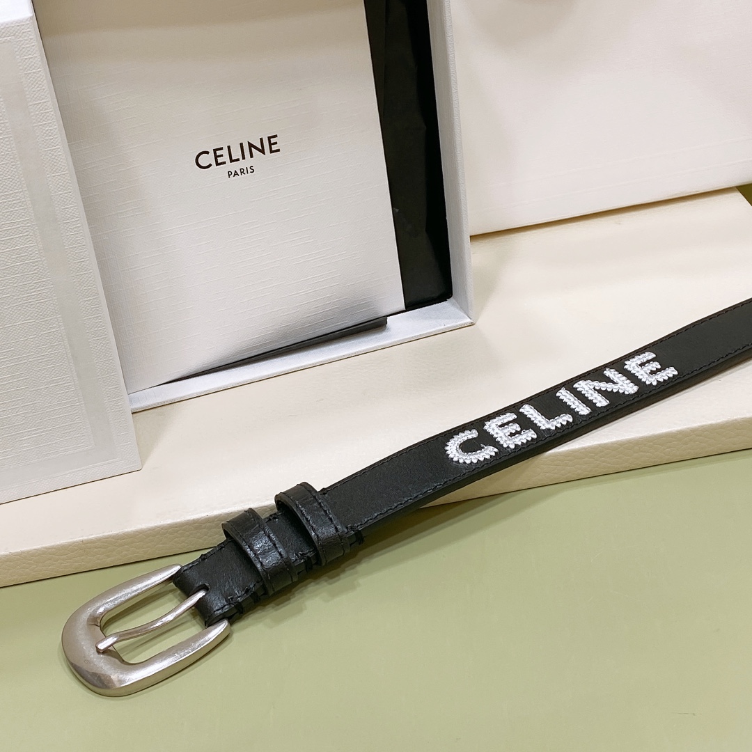 céline圆形搭扣ELEGANT刺