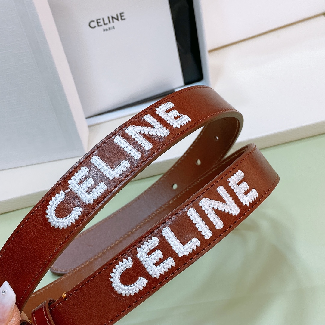 céline圆形搭扣ELEGANT刺