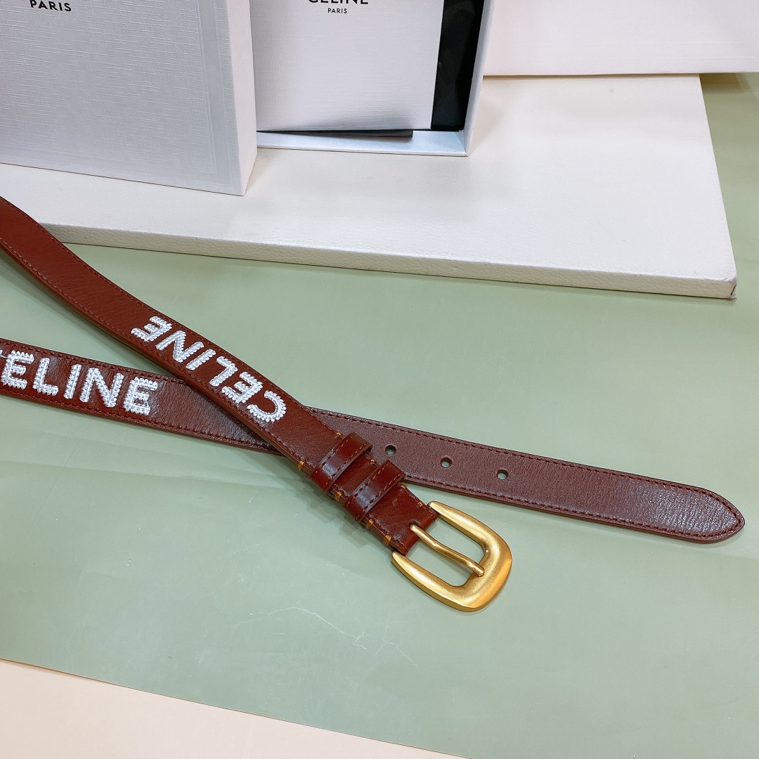 céline圆形搭扣ELEGANT刺