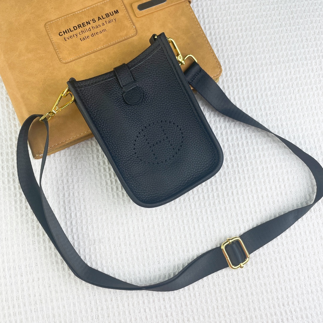 Hermes Evelyne Crossbody & Shoulder Bags Mini Bags