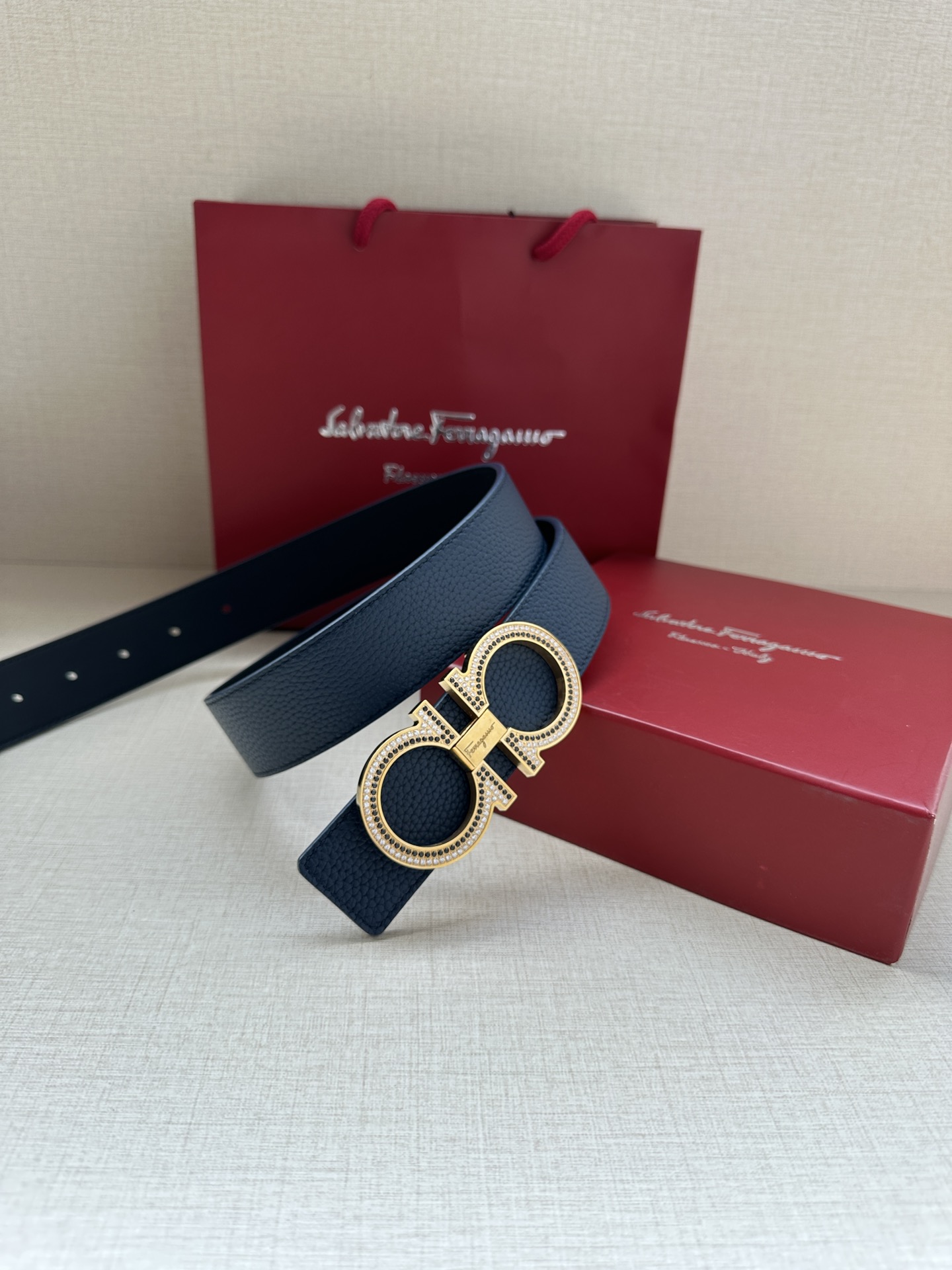 Ferragamo.菲拉格慕宽度3.