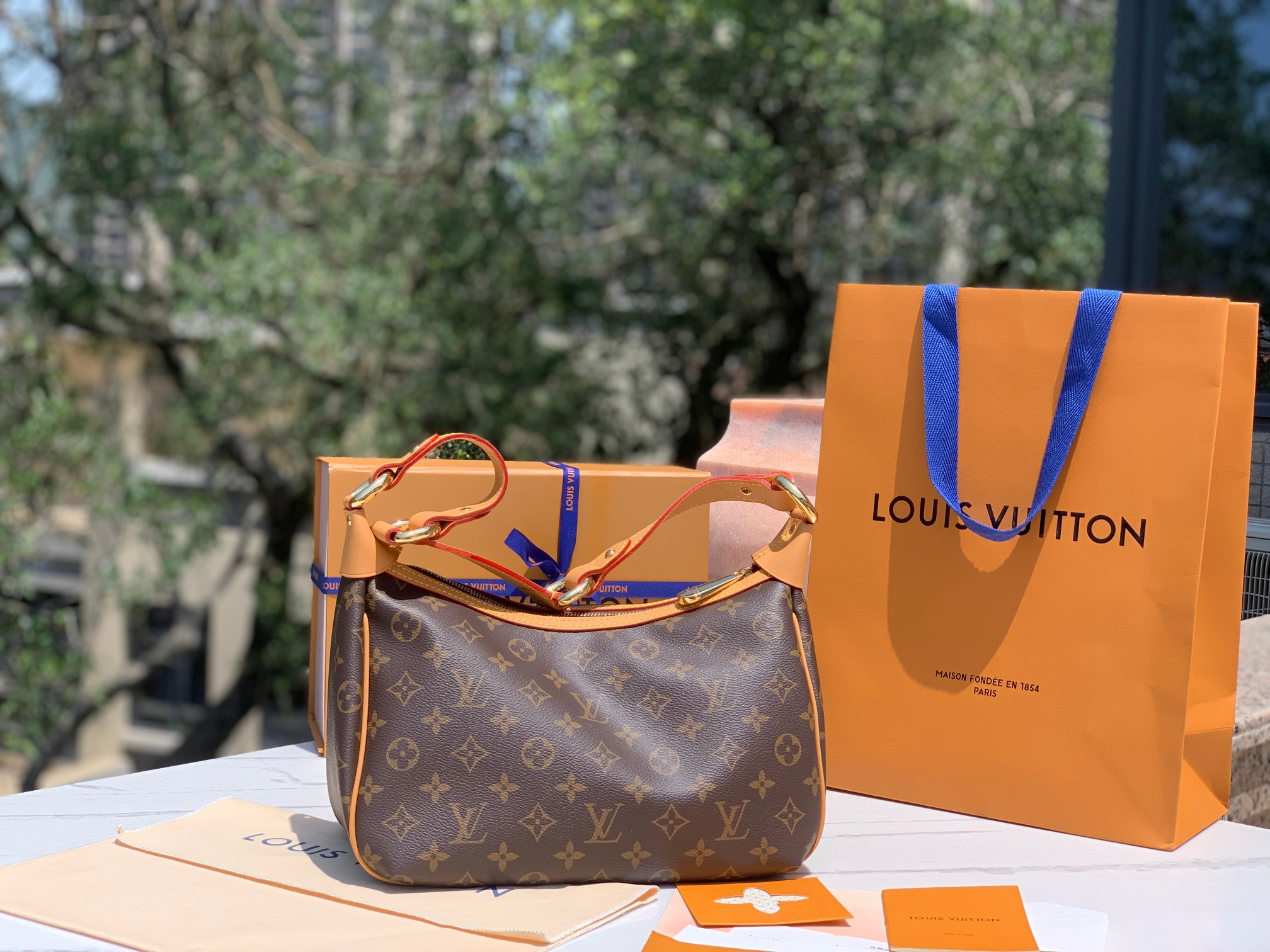 🌼m40077尺寸:28x20x12cm 贸易公司订单！绝版的Lv小金豆中号腋下包，不愧是中古人气王，太