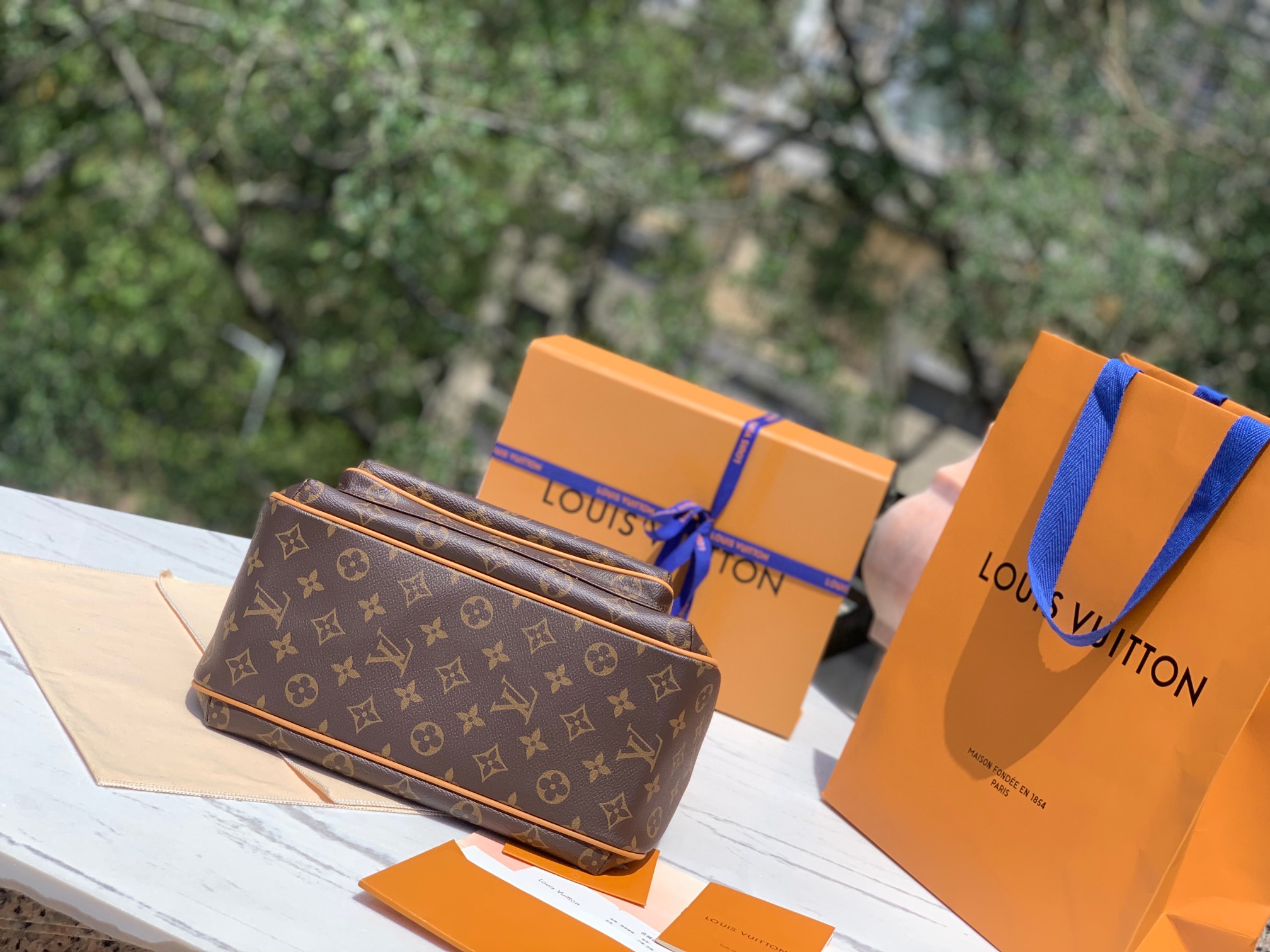 🌼m40077尺寸:28x20x12cm 贸易公司订单！绝版的Lv小金豆中号腋下包，不愧是中古人气王，太