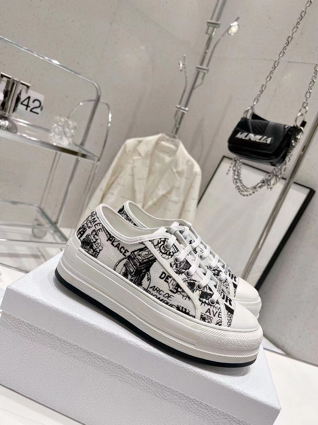 AAA Replica
 Dior Sneakers Canvas Shoes Embroidery Women Canvas Cotton PU Sheepskin TPU Oblique Casual