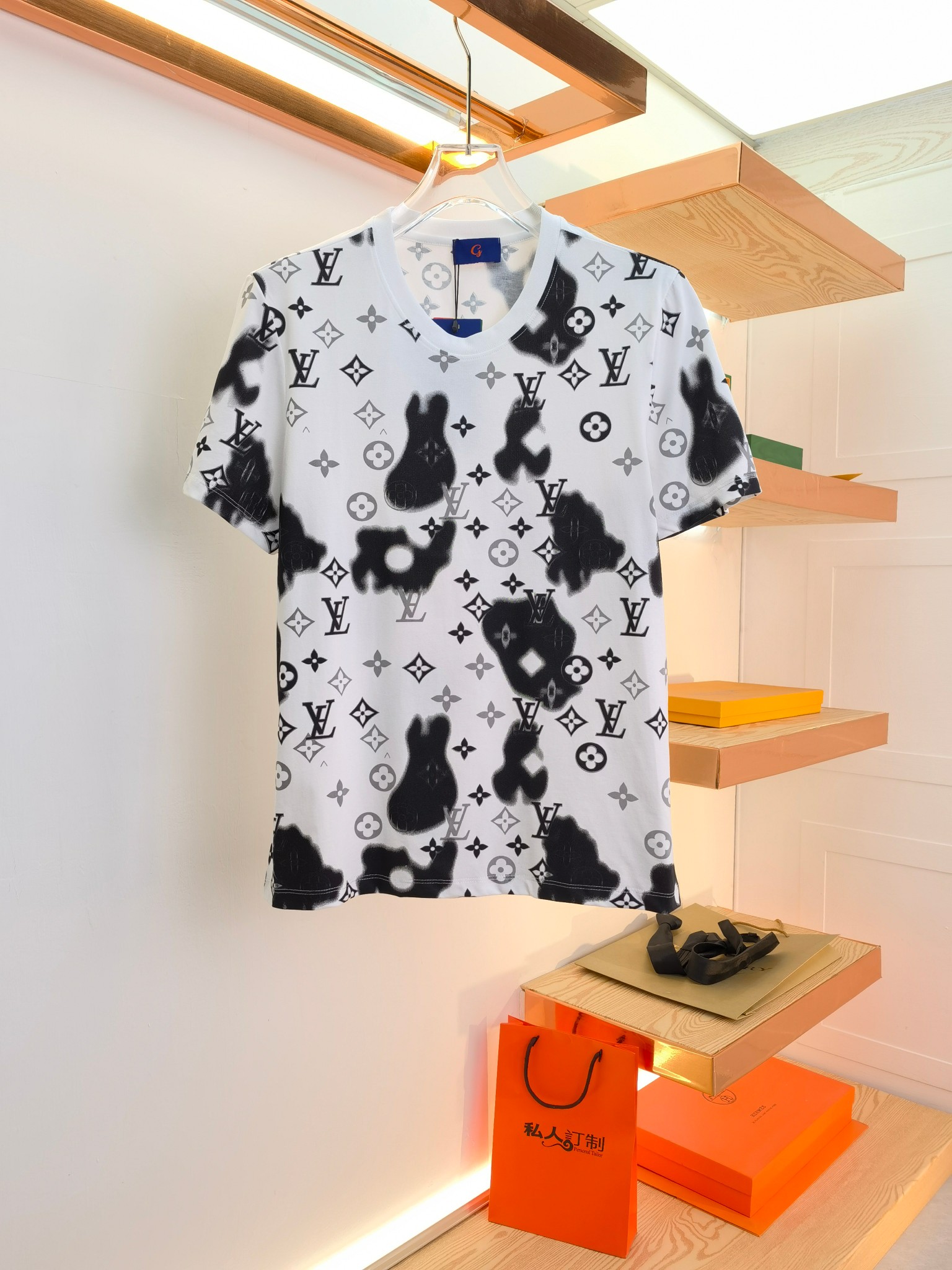 Louis Vuitton Kleding T-Shirt Afdrukken Katoen Lente/Zomercollectie Fashion Korte mouw