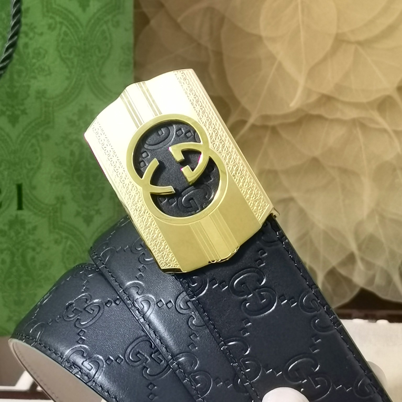 Gucci经典原单品质经典压花配树膏