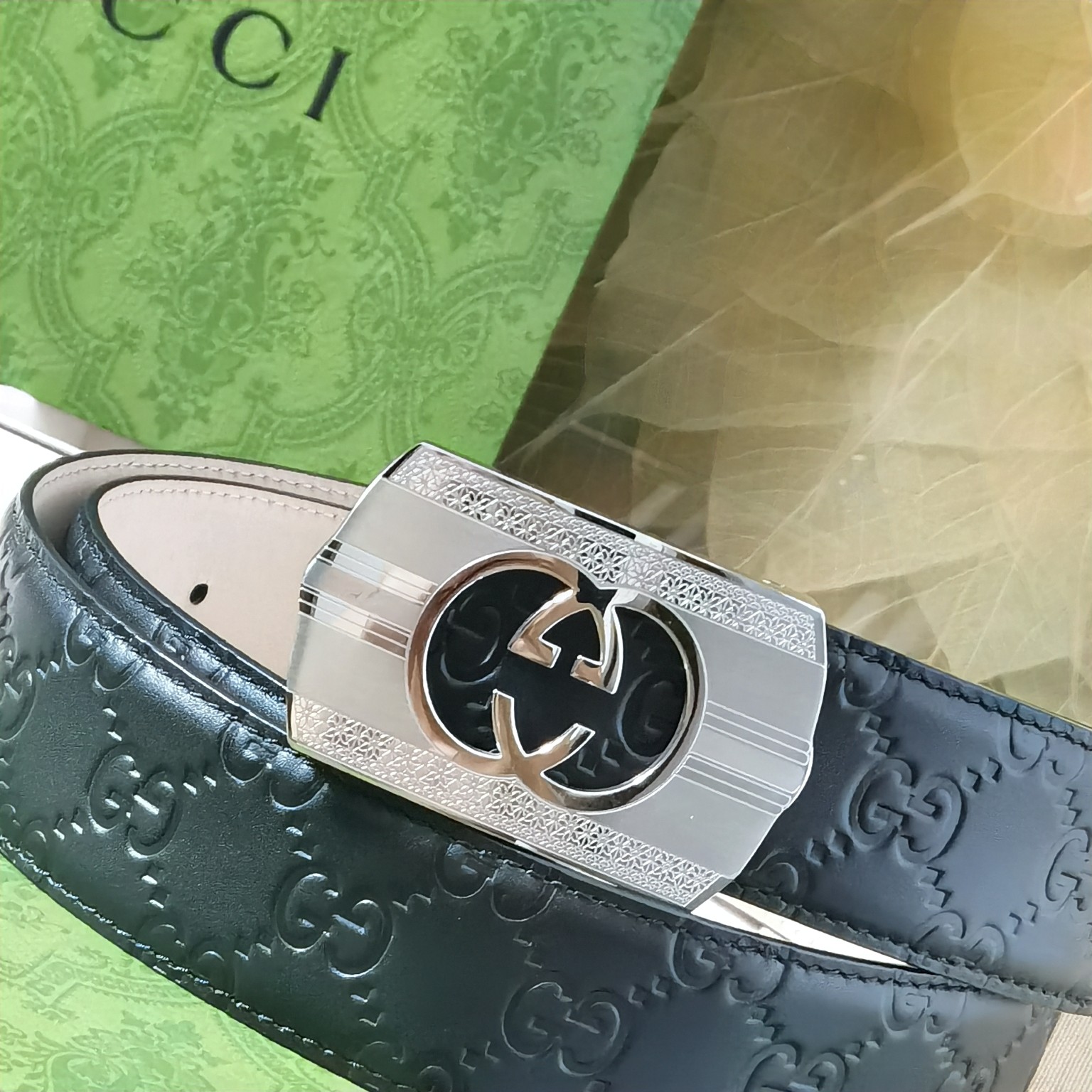 Gucci经典原单品质经典压花配树膏