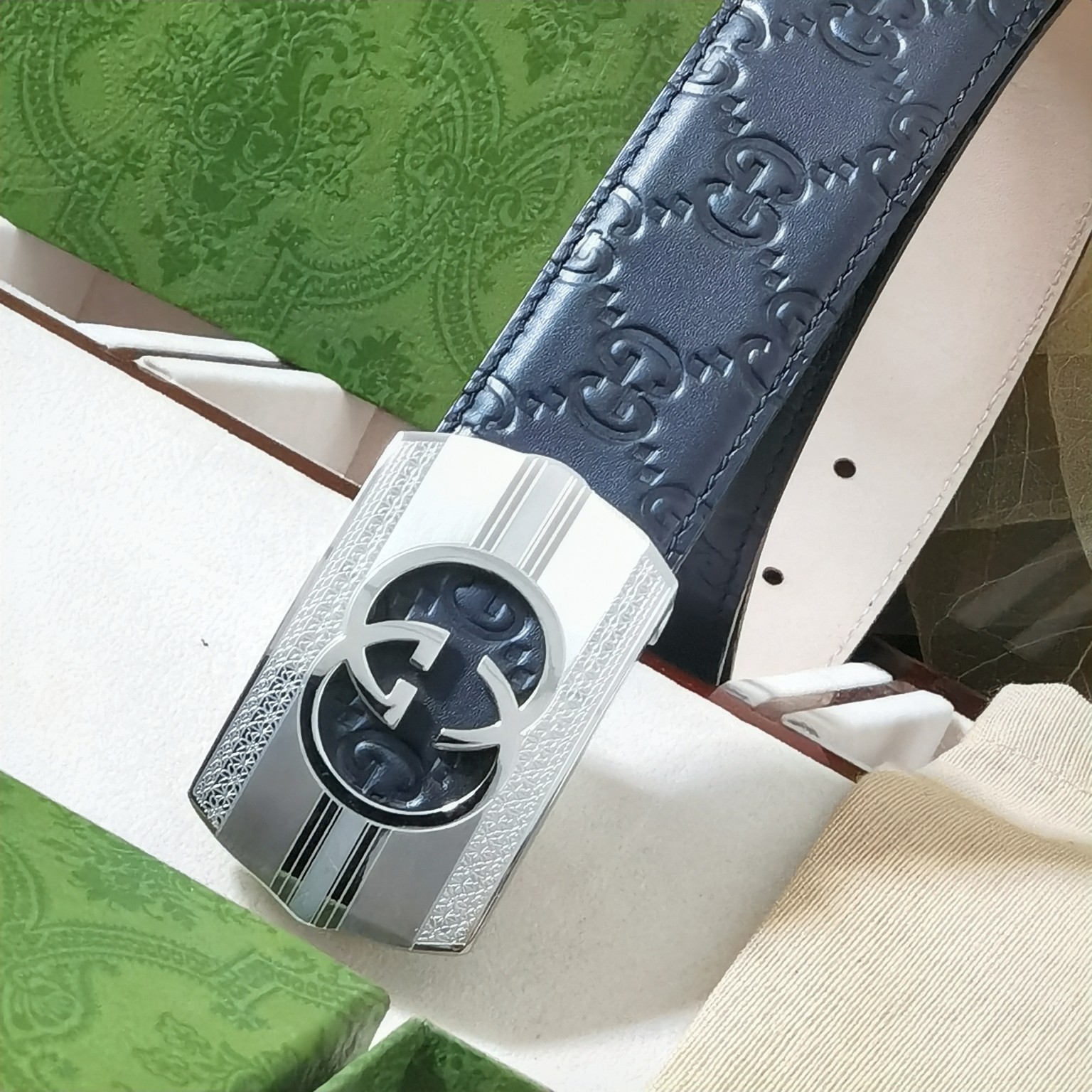 Gucci经典原单品质经典压花配树膏