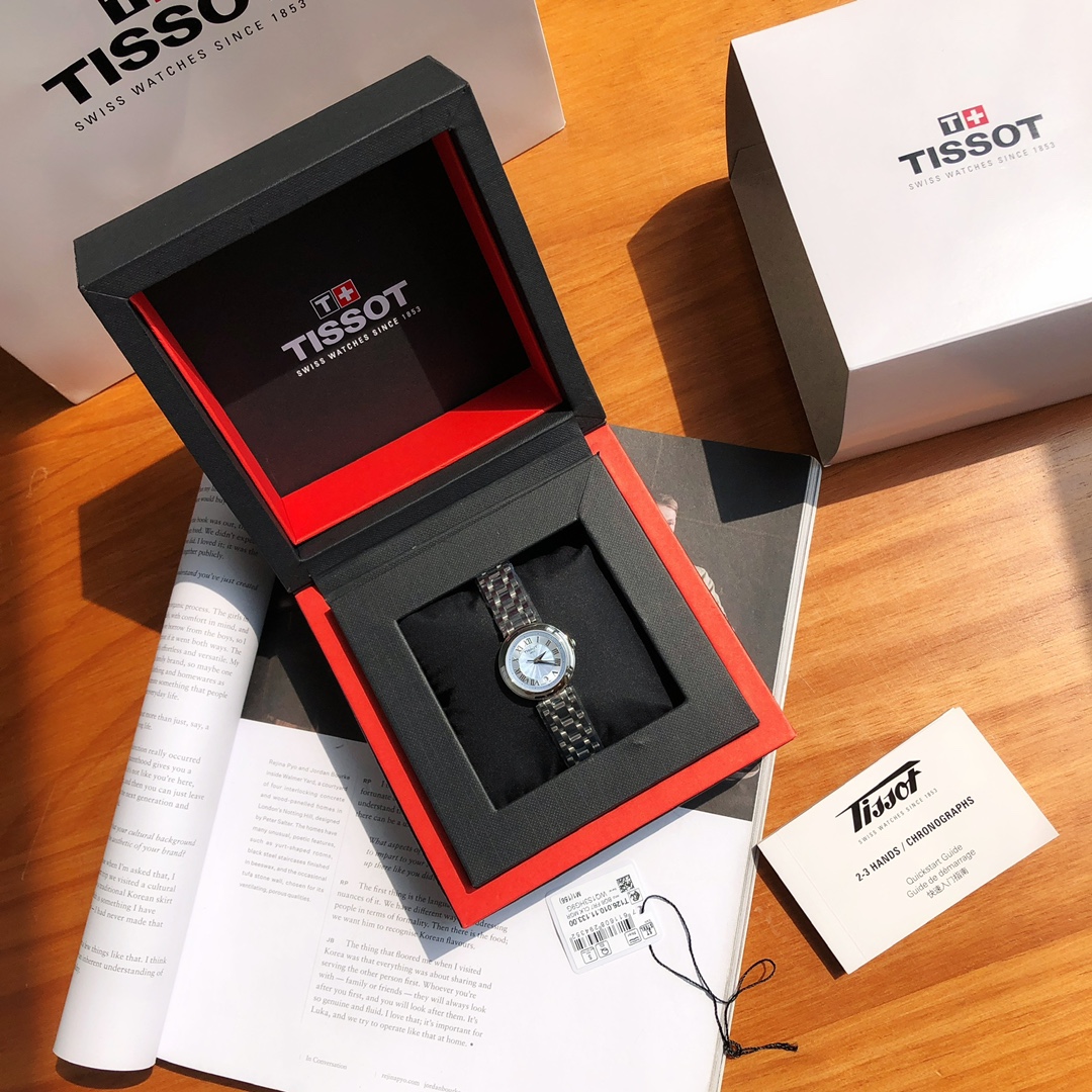 NO:144531,Tissot's latest model (ice blue) Carrie series T126010 women's watch!  Inspired by ancient Roman architecture, it is also called 