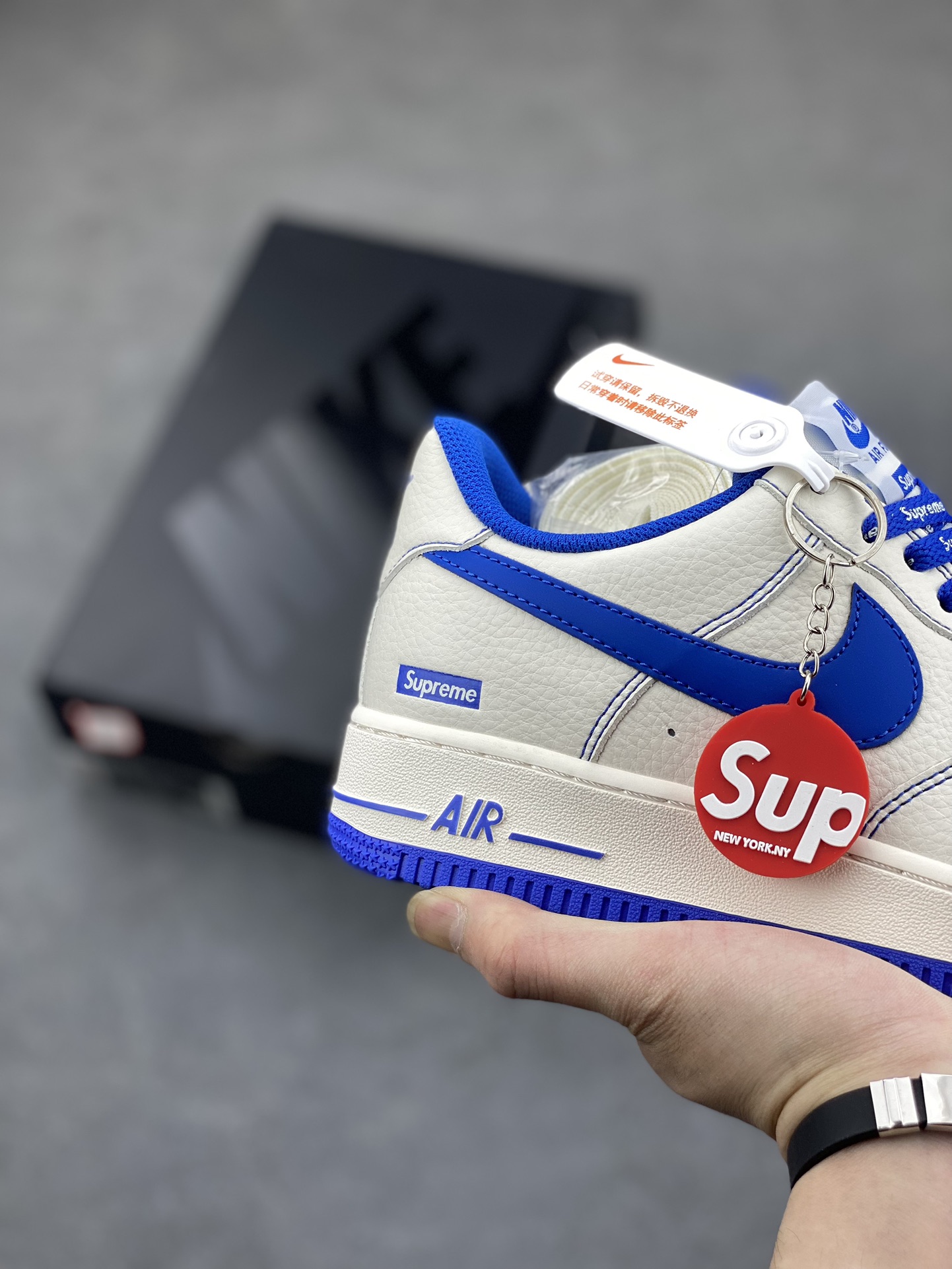 Nike Air Force 1 '07 Low Supreme Collab White/Blue Casual Sneakers 6 i1681928633 138 4