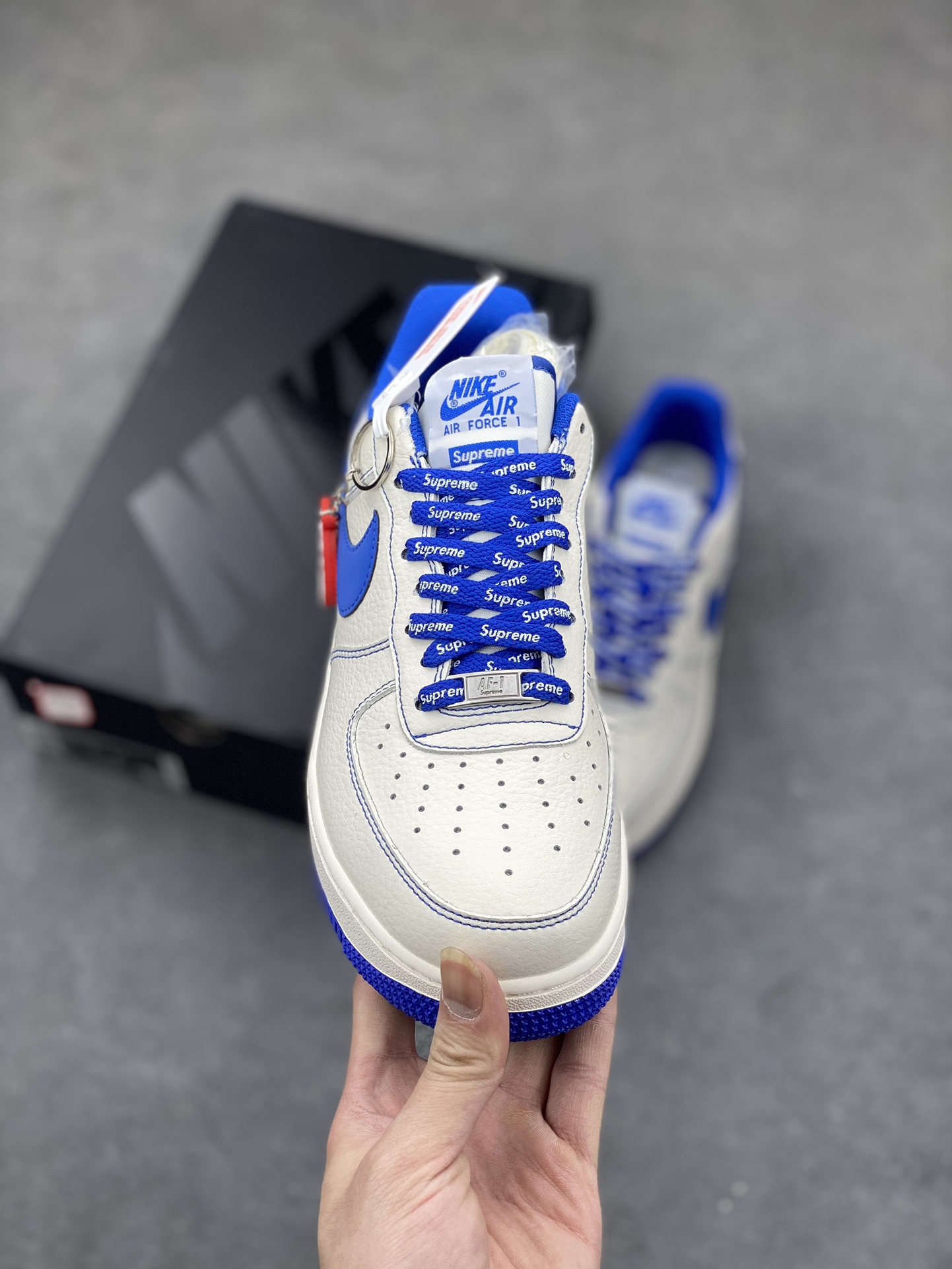 Nike Air Force 1 '07 Low Supreme Collab White/Blue Casual Sneakers 3 i1681928633 72 1