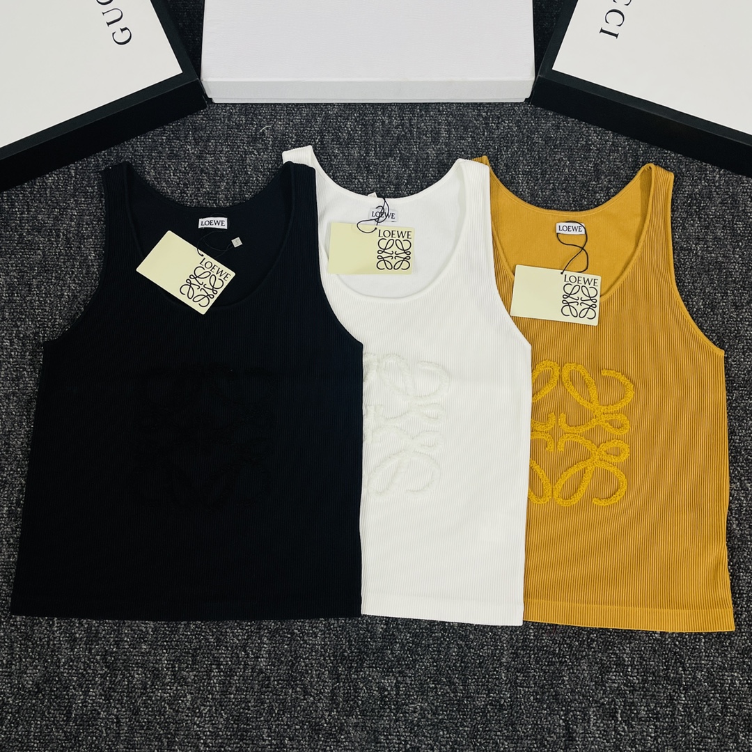 NO:708162,Loewe/Luo Yiwei embroidered logo women's versatile vest 3 colors and three codes SML ready supply,,loewe,loewe,19860909Loewe/罗意威 刺绣logo女士百搭背心3色三码SML现货供应,,loewe,loewe,,Women's clothing