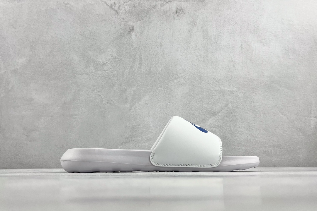 70 平台订单Nike victori one slide 白蓝 CN9675-102