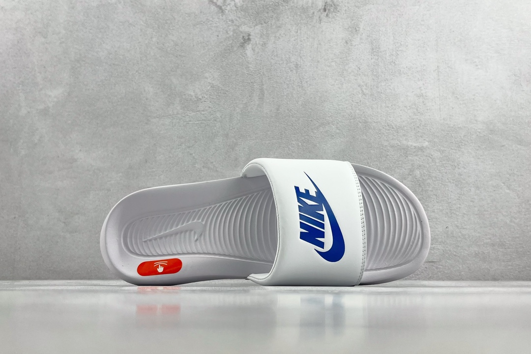 70 平台订单Nike victori one slide 白蓝 CN9675-102