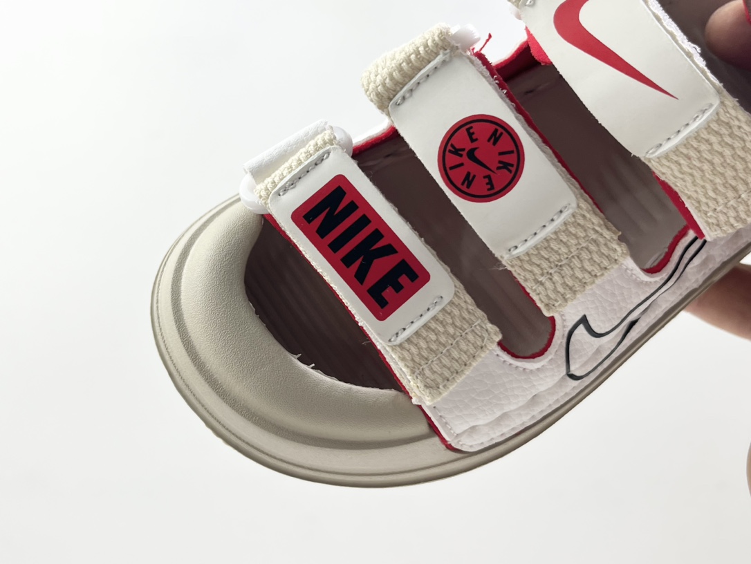 图片[9]-NK 包头三魔术贴儿童凉鞋 尺码：26-35码 露趾透气凉鞋，包头护趾设计，超级贴心💓 三魔术贴设计，方便调节松紧✔️ 简约大气LOGO，百搭时尚🆒 耐磨防滑EVA大底，超舒适☁️-选品中心