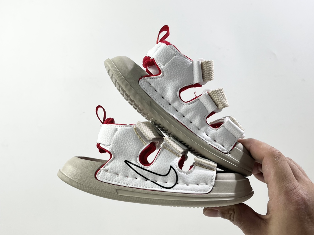 图片[7]-NK 包头三魔术贴儿童凉鞋 尺码：26-35码 露趾透气凉鞋，包头护趾设计，超级贴心💓 三魔术贴设计，方便调节松紧✔️ 简约大气LOGO，百搭时尚🆒 耐磨防滑EVA大底，超舒适☁️-选品中心