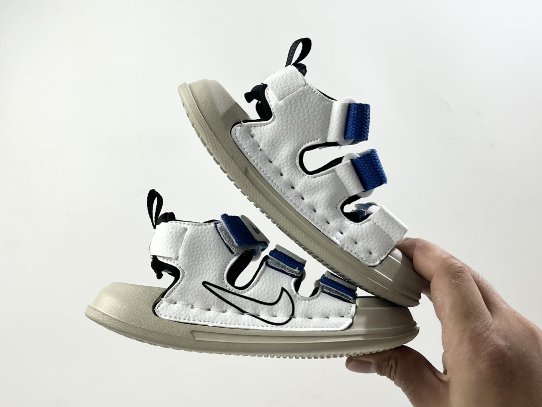 图片[7]-NK 包头三魔术贴儿童凉鞋 尺码：26-35码 露趾透气凉鞋，包头护趾设计，超级贴心💓 三魔术贴设计，方便调节松紧✔️ 简约大气LOGO，百搭时尚🆒 耐磨防滑EVA大底，超舒适☁️-选品中心