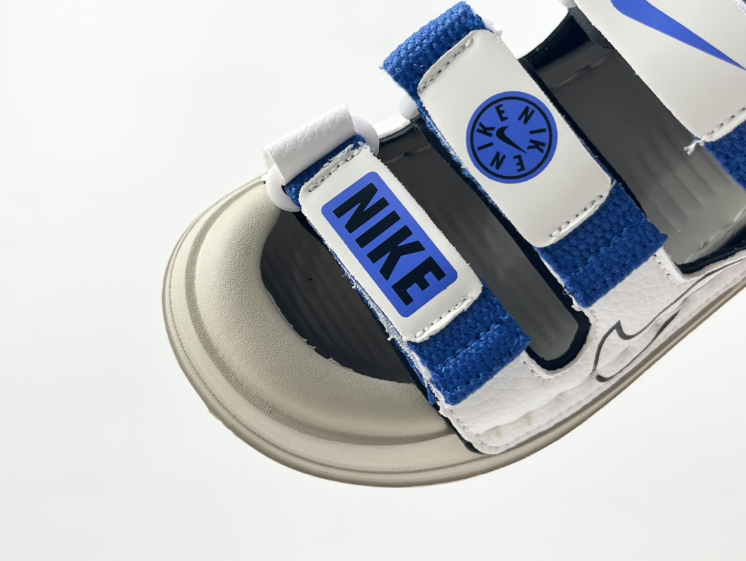 图片[9]-NK 包头三魔术贴儿童凉鞋 尺码：26-35码 露趾透气凉鞋，包头护趾设计，超级贴心💓 三魔术贴设计，方便调节松紧✔️ 简约大气LOGO，百搭时尚🆒 耐磨防滑EVA大底，超舒适☁️-选品中心