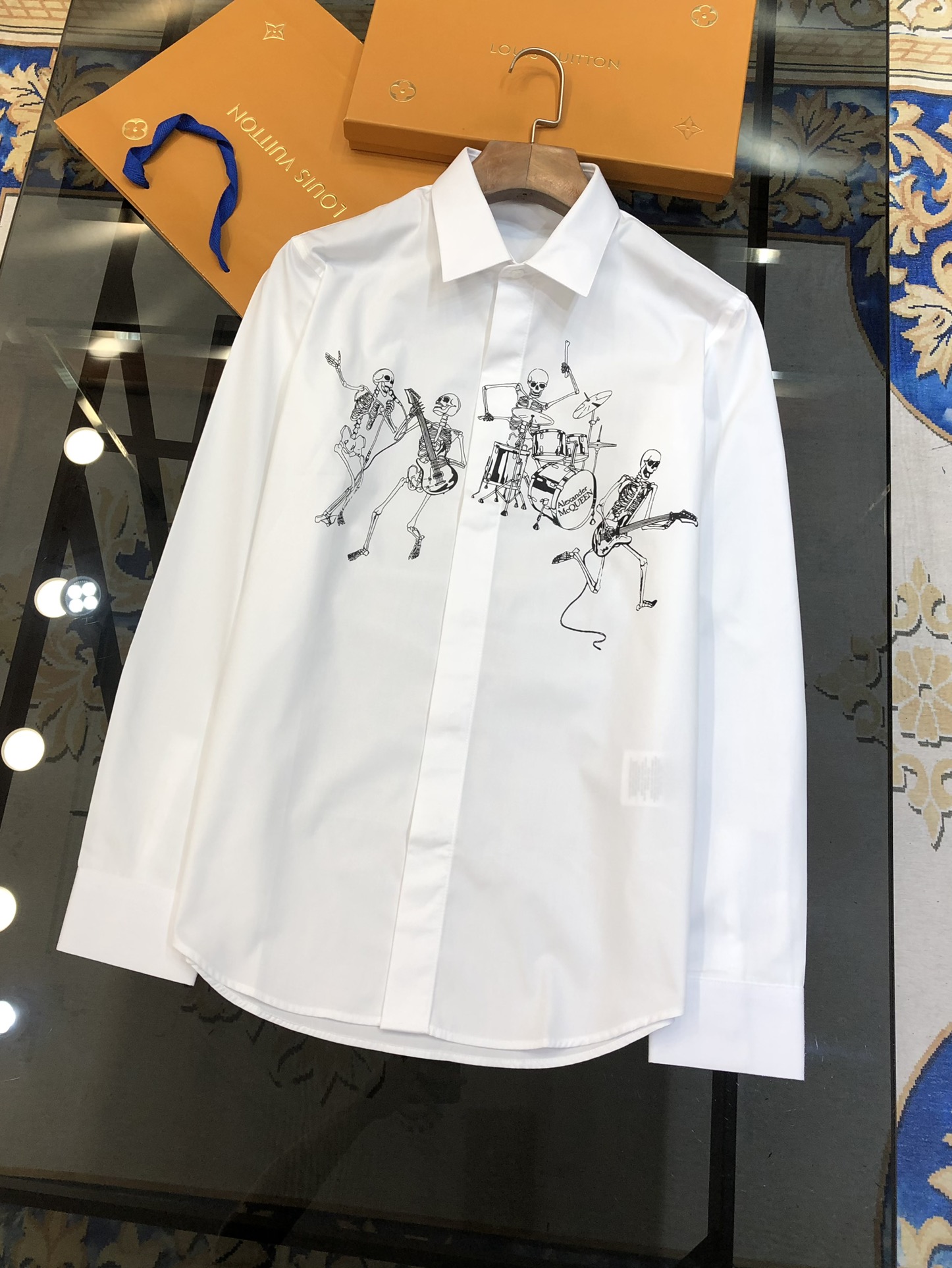 热销 McQ*een 麦昆🔥早春新款男士商务休闲长袖衬衫独家专供 官网同步售卖 修身版型 ✨简约百搭 品质✨高版本✨印胶印花logo图案设计 3