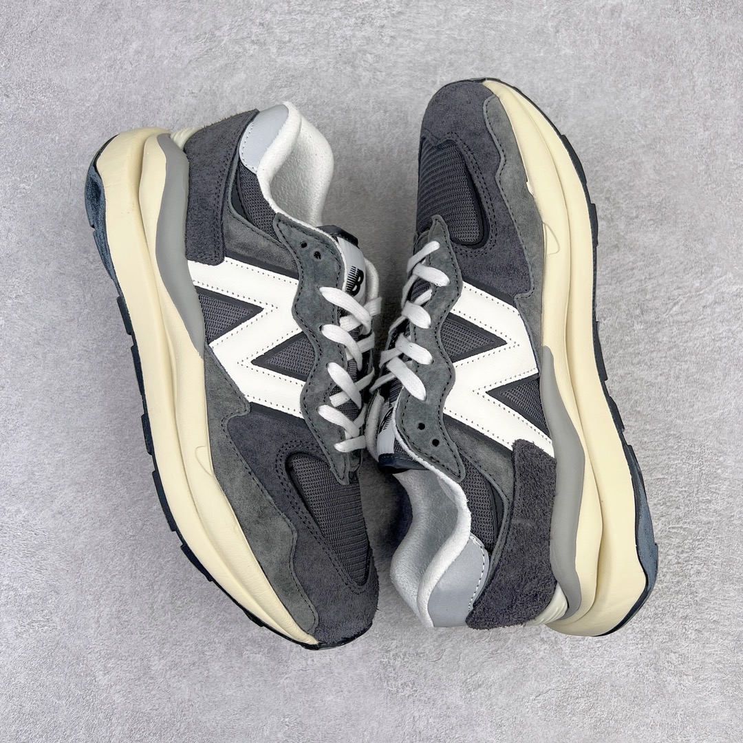 图片[3]-＃小红书爆款‼️New Balance/新百伦 NB5740系列 复古休闲运动跑鞋 特别以1988年首度面世的经典574作为设计蓝本 保留574简约易衬的80s鞋型轮廓 同时再加以向90年代特立独行的抢眼美学致敬 凭借多种严选的优质素材重塑出让人耳目一新又充满层次感的革新中低结构 另一方面 为呼应90年代的巨大化潮流 鞋侧也点题采用了相应的巨大化N字Logo 并且加上反光细节点缀 再结合同样启发自574并经过改良的抓地鞋底 可谓集结两大年代的注目设计元素 尺码：36 36.5 37 37.5 38 38.5 39 40 40.5 41 42 42.5 43 44 45-选品中心