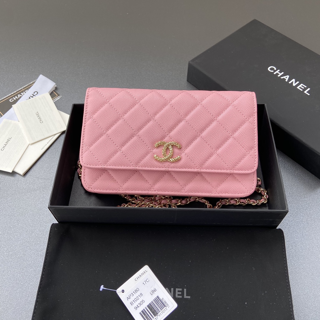 NO:701396,Xiaoxiang imported Italian grained calfskin Item number: AP Size: w20×h13×d3.5cm Color: pink fine grain gold steel mark, chanel wallet, chanel, wallets, cowhide19860909小香进口意大利颗粒小牛皮 货号:AP 尺寸:w20×h13×d3.5cm 颜色:粉色细纹金钢唛,chanel钱包,chanel,wallets,cowhide,欧美剧