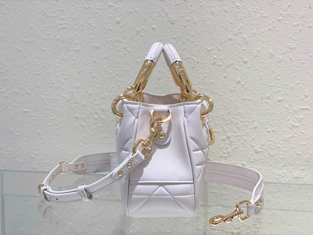 Dior Genuine inspection level