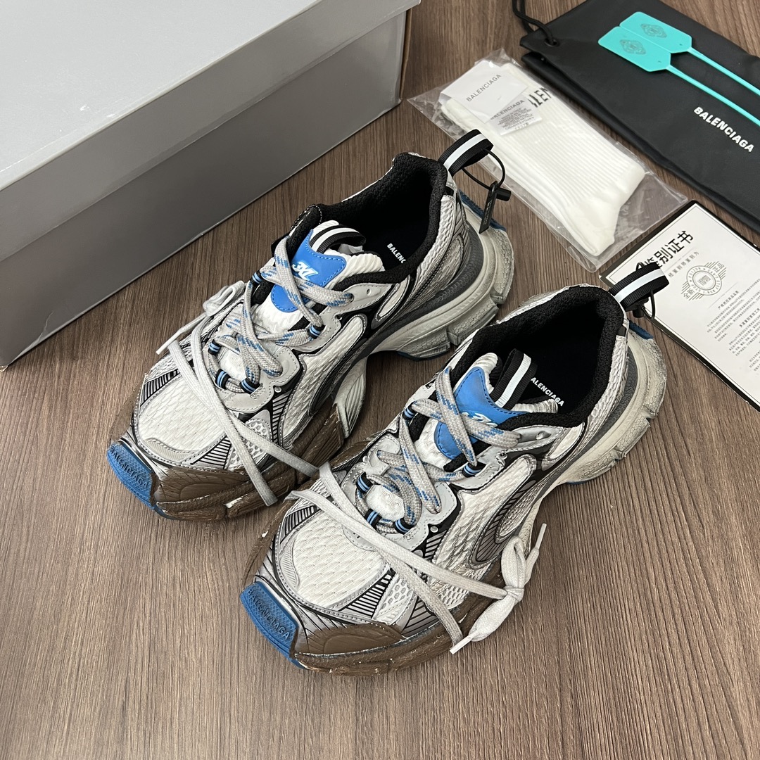 Balenciaga Balenciaga Phantom Sneaker 巴黎世家全新做旧十代银兰涂鸦潮流跑鞋 在延续 Track Trainer 户外轮廓和复杂鞋面结构的同时