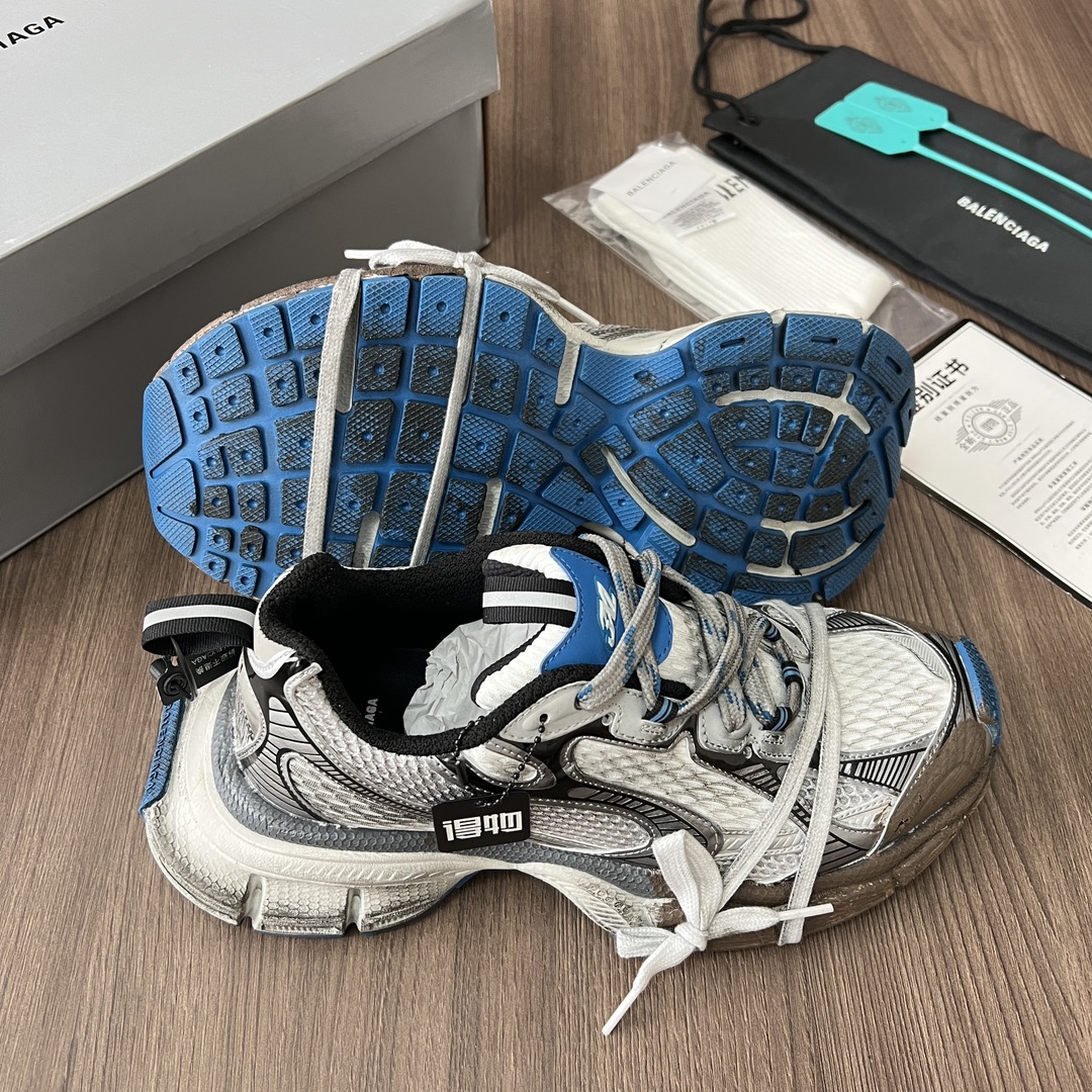 Balenciaga Balenciaga Phantom Sneaker 巴黎世家全新做旧十代银兰涂鸦潮流跑鞋 在延续 Track Trainer 户外轮廓和复杂鞋面结构的同时