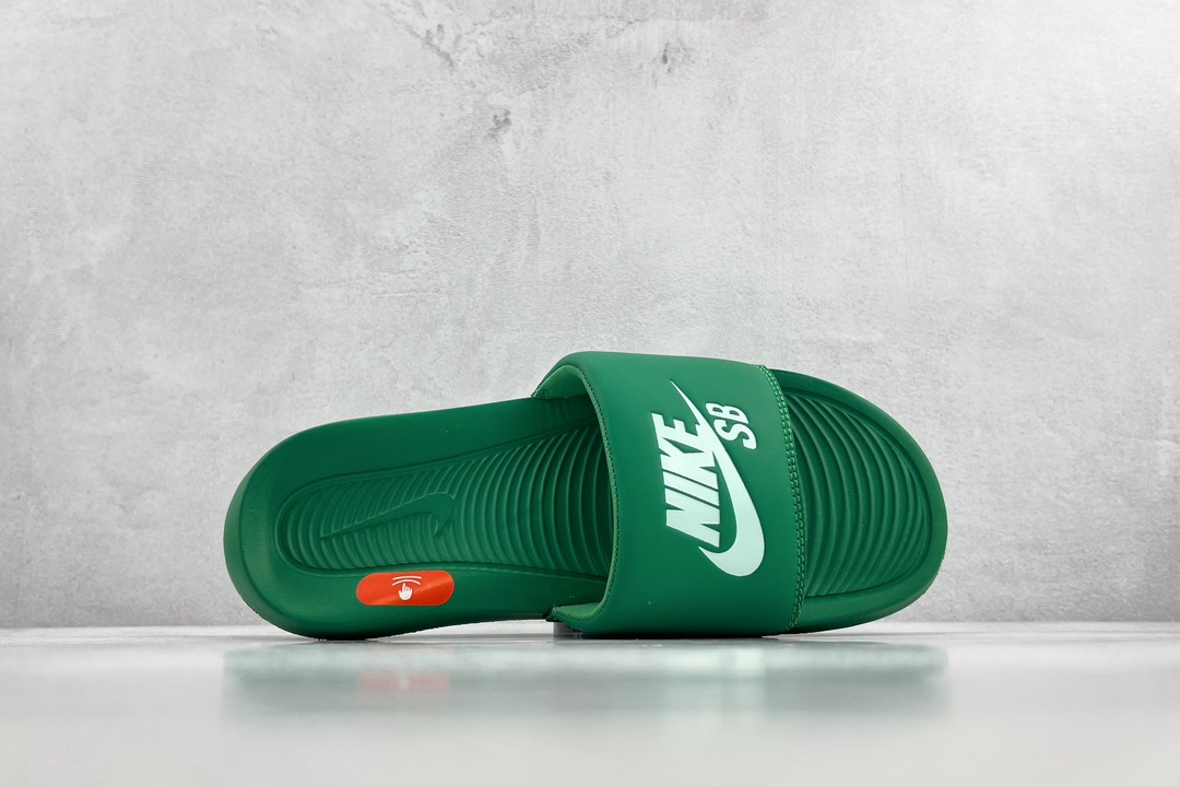 70 平台订单 Nike victori one 绿 DR2018-300