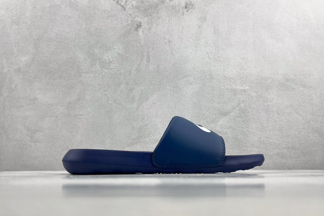 70 平台订单 Nike Victori One Slide 蓝白 CN7675-401