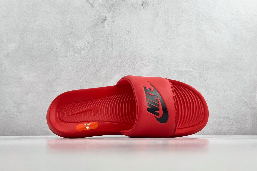 70 平台订单 Nike Victori One 红 CN9675-600
