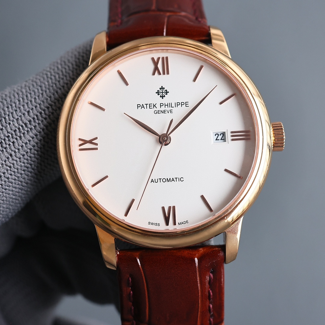 NO:552687,Platinum [latest upgraded version, latest masterpiece and popular model] Patek Philippe PATEK PHILIPPE’s highest version of high-end automatic watch! Men's watch is simple yet elegant. 40mm diameter, 316 stainless steel case, equipped with original imported fully automatic mechanical movement (zero repair), wear-resistant and scratch-resistant sapphire glass, imported Italian calfskin, original quality pin buckle, with super waterproof function. Retro style, long-lasting charm, high-end luxury, a must-have for gentlemen, patek philippe, cowhide19860909白 金【最新升级版,最新力作热门款】百达翡丽 PATEK PHILIPPE 最高版本高级自动腕表！男士腕表简单不失大气 40mm表径,316精钢表壳,搭载原装进口全自动机械機芯（零返修）,耐磨抗刮蓝宝石玻璃,进口意大利小牛皮,原装品质针扣,具备超强防水功能 复古风格,恒久魅力,高档奢华,绅士必备,,patek philippe,cowhide,Watch