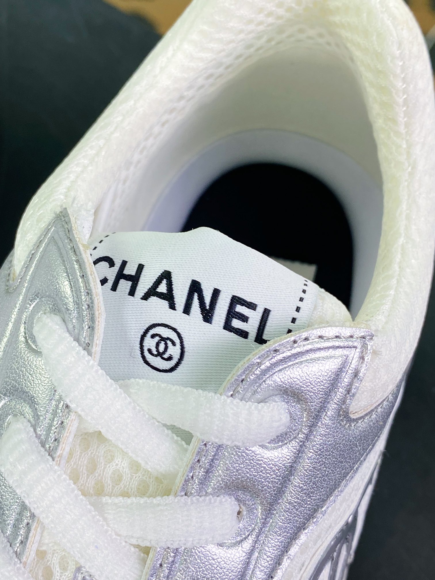 Chanel 2023 Cruise Logo Casual Low Series Cruise Lightweight Retro Jogging Shoes ”Silver White Black” G39792 Y56368 K5451