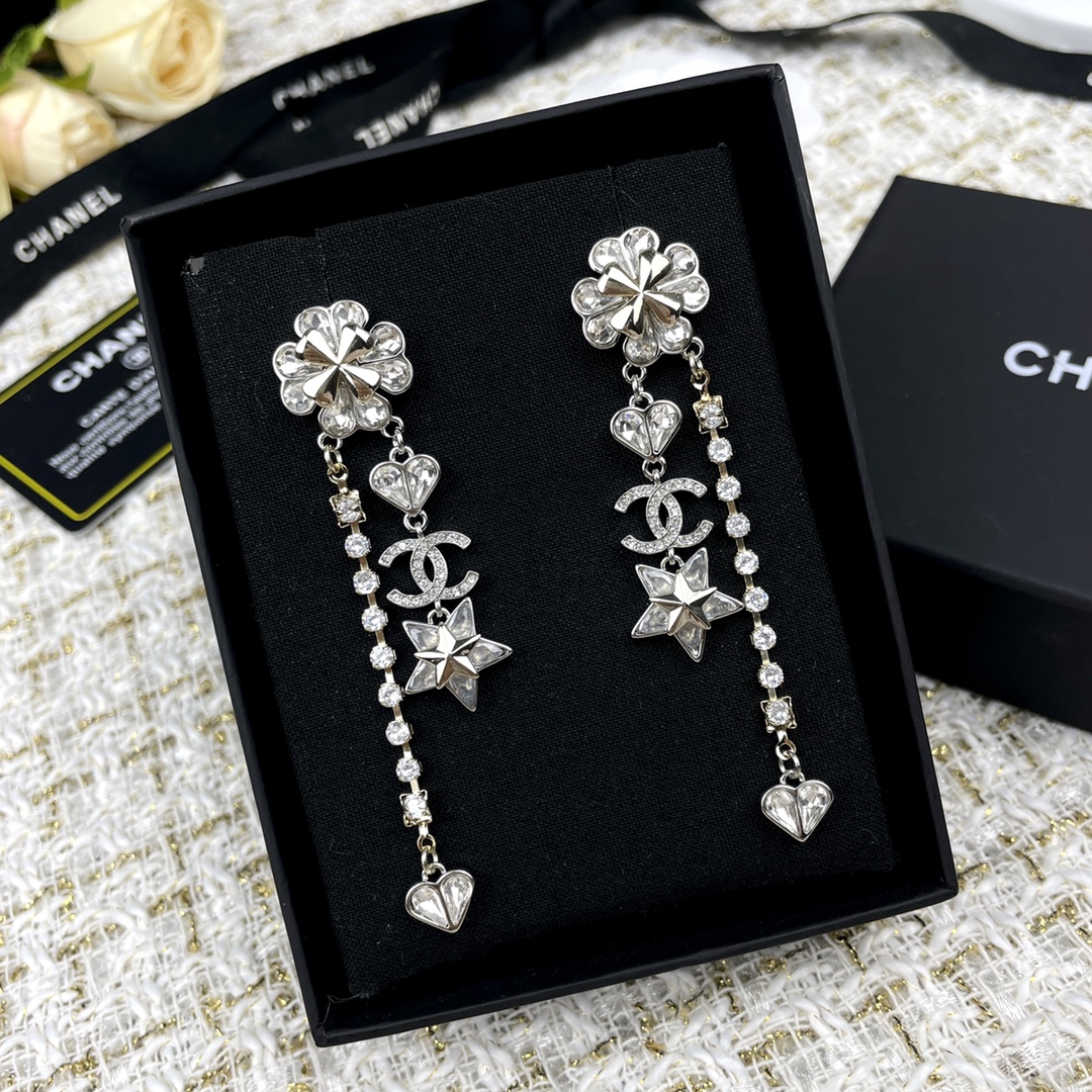 NO:359232,Xiaoxiang new style, four-leaf clover full diamond, peach heart five-pointed star, tassel, long earrings, Chanel, earrings19860909小香新款 四叶草满钻 桃心五角星 流苏 长款耳环,香奈儿耳钉,chanel,earrings,Jewelry