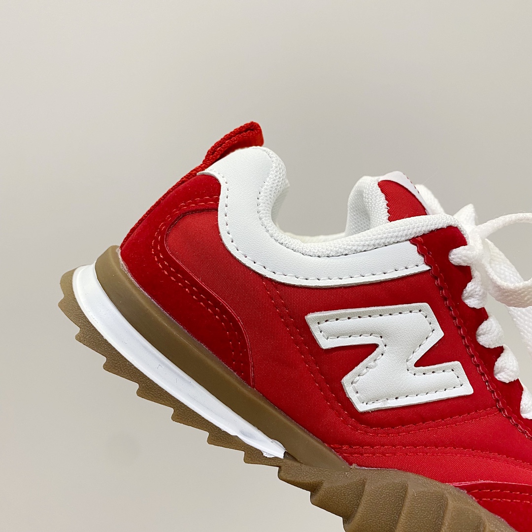 图片[7]-超百搭的小众鞋款！！NB RC30！ 活动又是一双复古感满满的鞋款！鞋子本身比较小巧，轻便，鞋面是尼龙，鞋头以及后跟是用麂皮包裹，再加上外翻的锯齿大底，都让鞋子更具有设计感！MNA16-选品中心