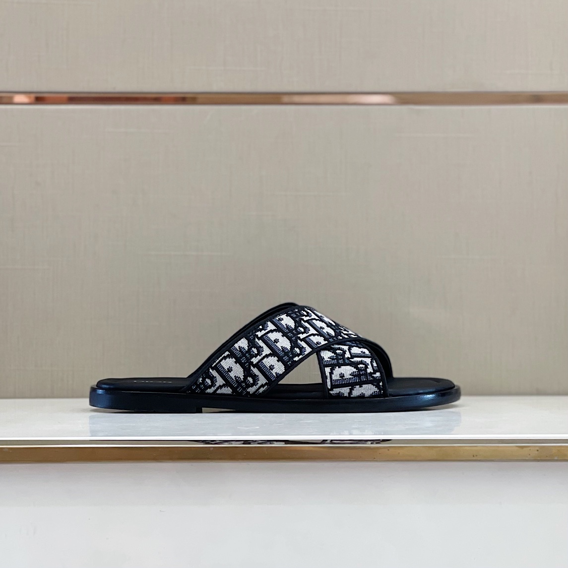 [DIOR Dior] Top Edition 190Size39-45 (38.45 personalizado) Esta sandalia Alias es un nuevo producto 