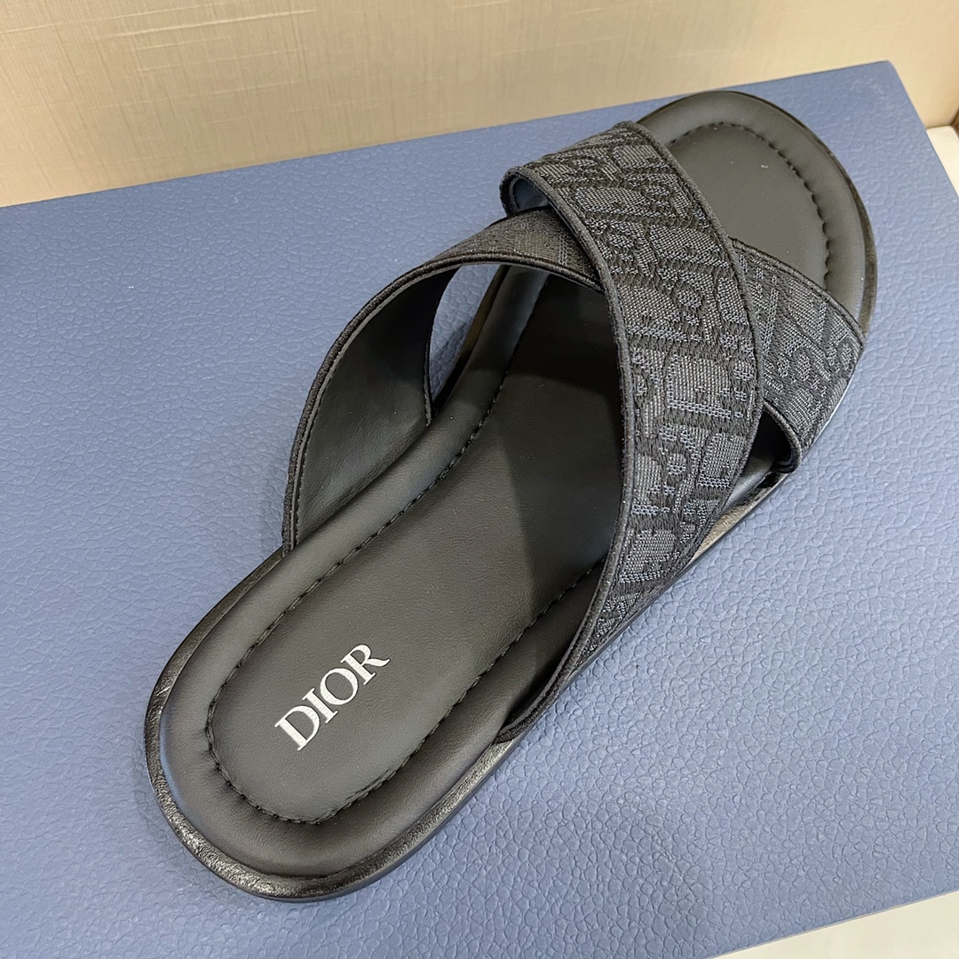 [DIOR Dior] Top Edition 190Talla39-44 45 Personalizada) La sandalia Alias es una novedad para el ver