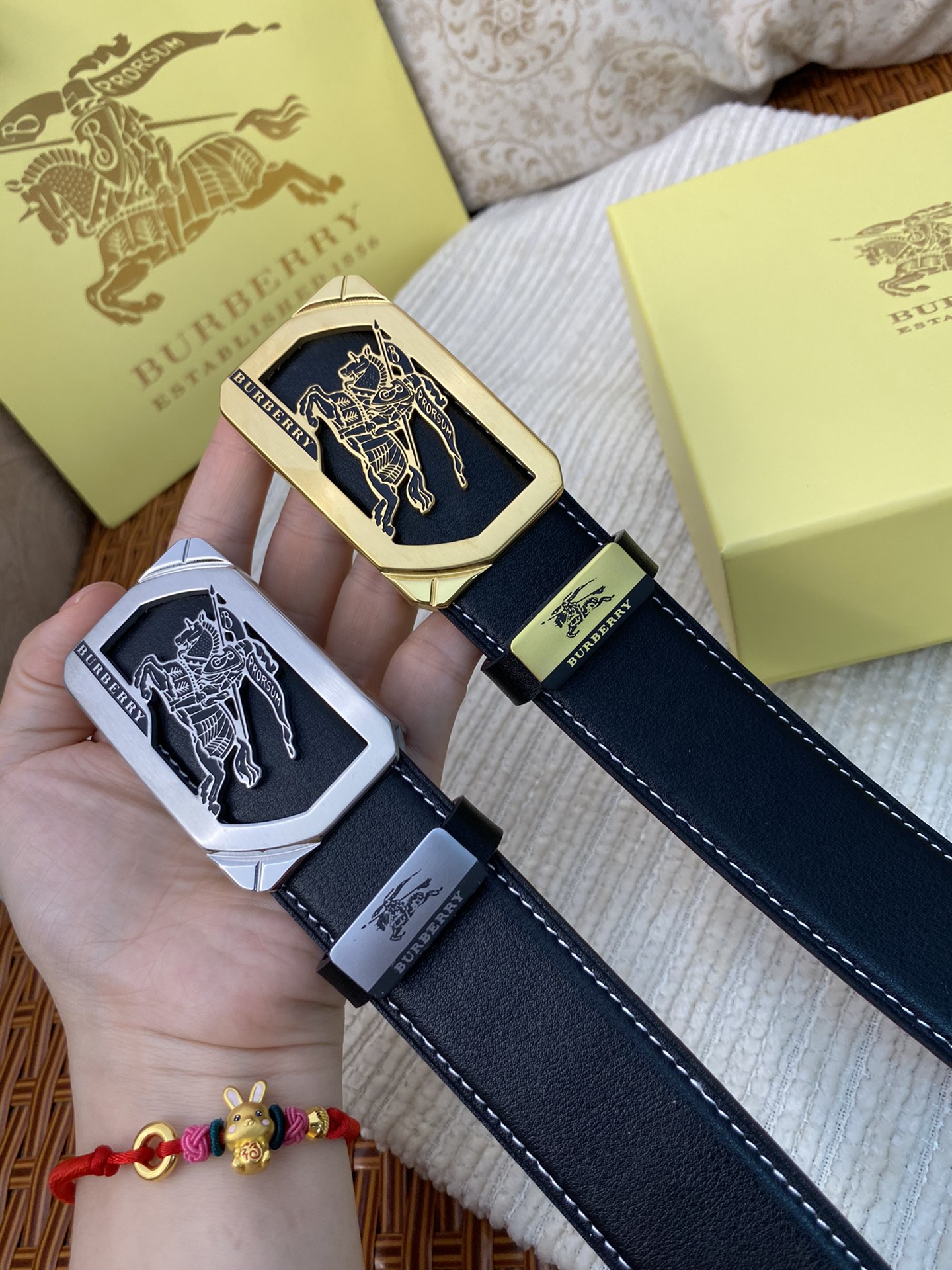 品名巴宝莉C原单材质原单牛皮腰带百分