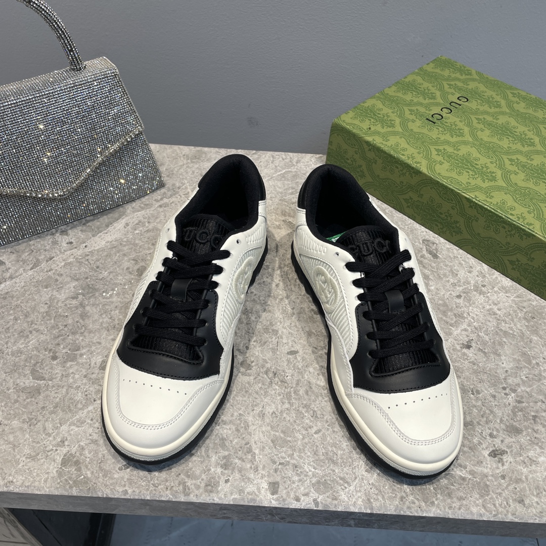 GUCCI 커플 데님 캔버스 스니커즈 GG 데님 인터로킹 더블 G 자수 GG 엠보싱 아웃솔